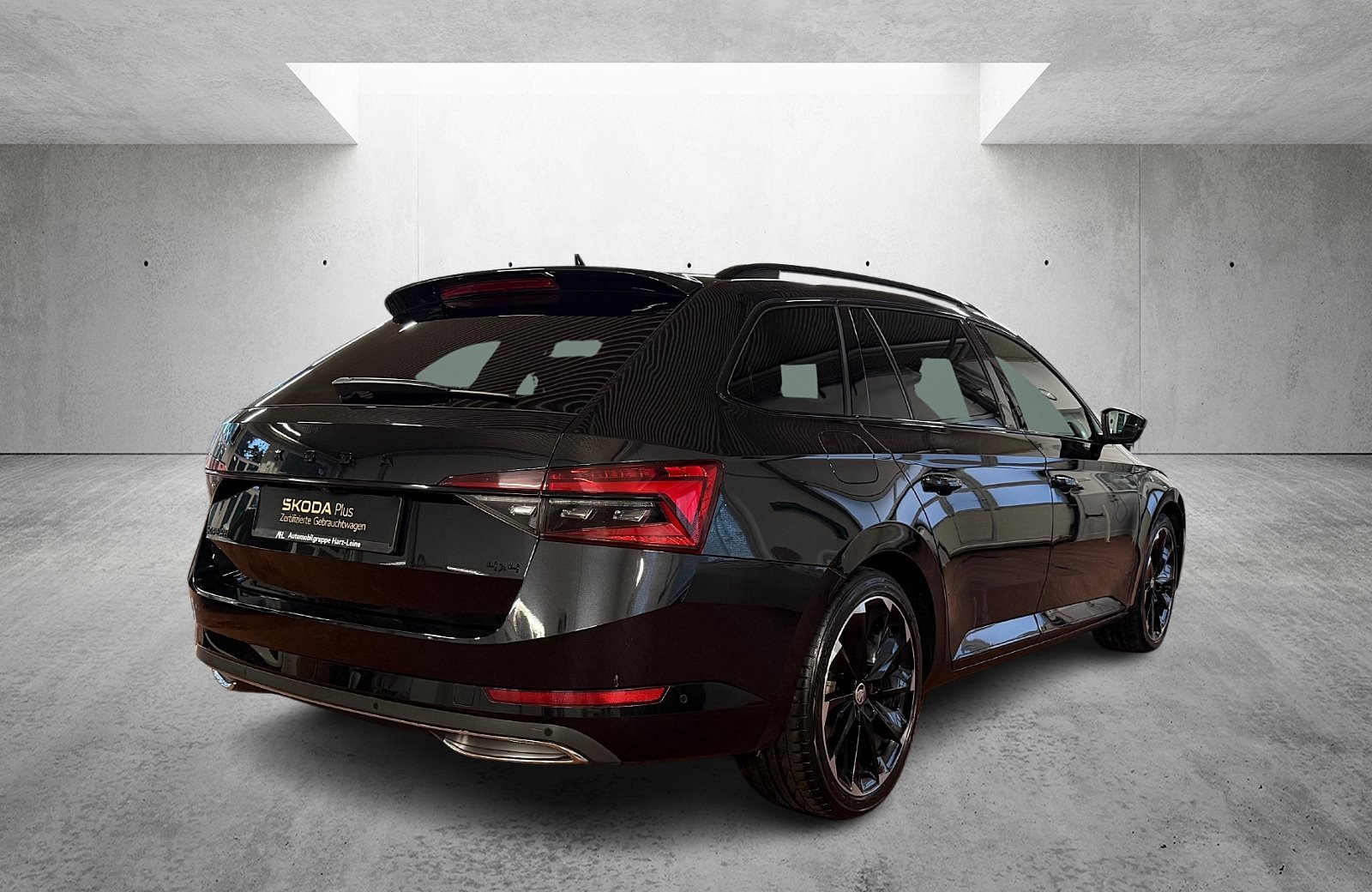 Superb Combi 2.0 TDI Sportline 4x4 DSG LED Navi ACC RFK