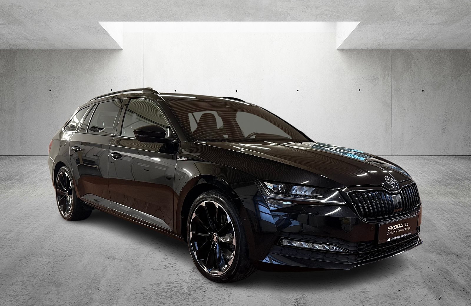 Superb Combi 2.0 TDI Sportline 4x4 DSG LED Navi ACC RFK