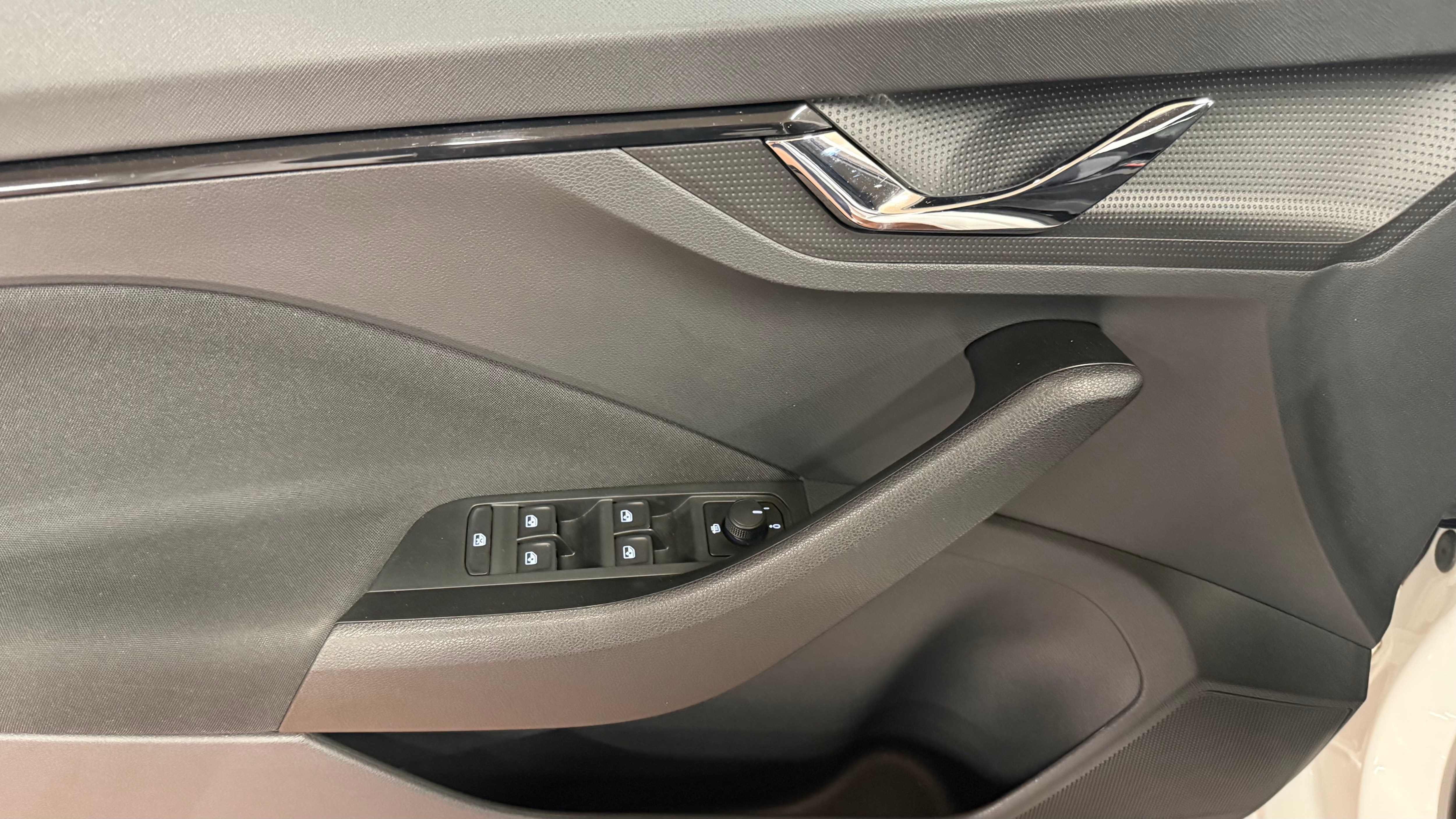 Scala 1.0 TSI Cool Plus LED Smart Link SHZ LED