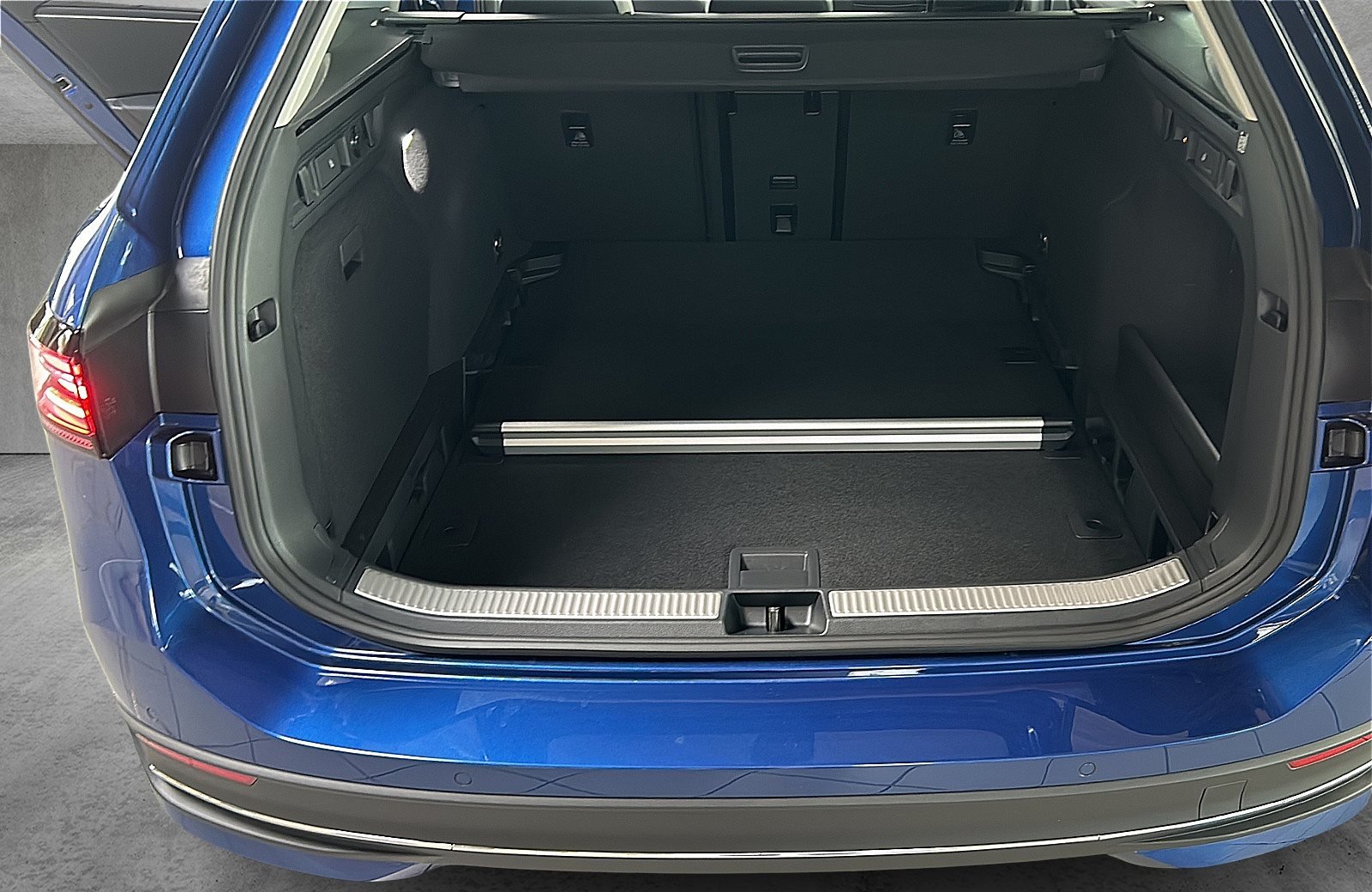 Passat Business 2.0 TDI 360 ACC AHK AUT Bel.Sitz