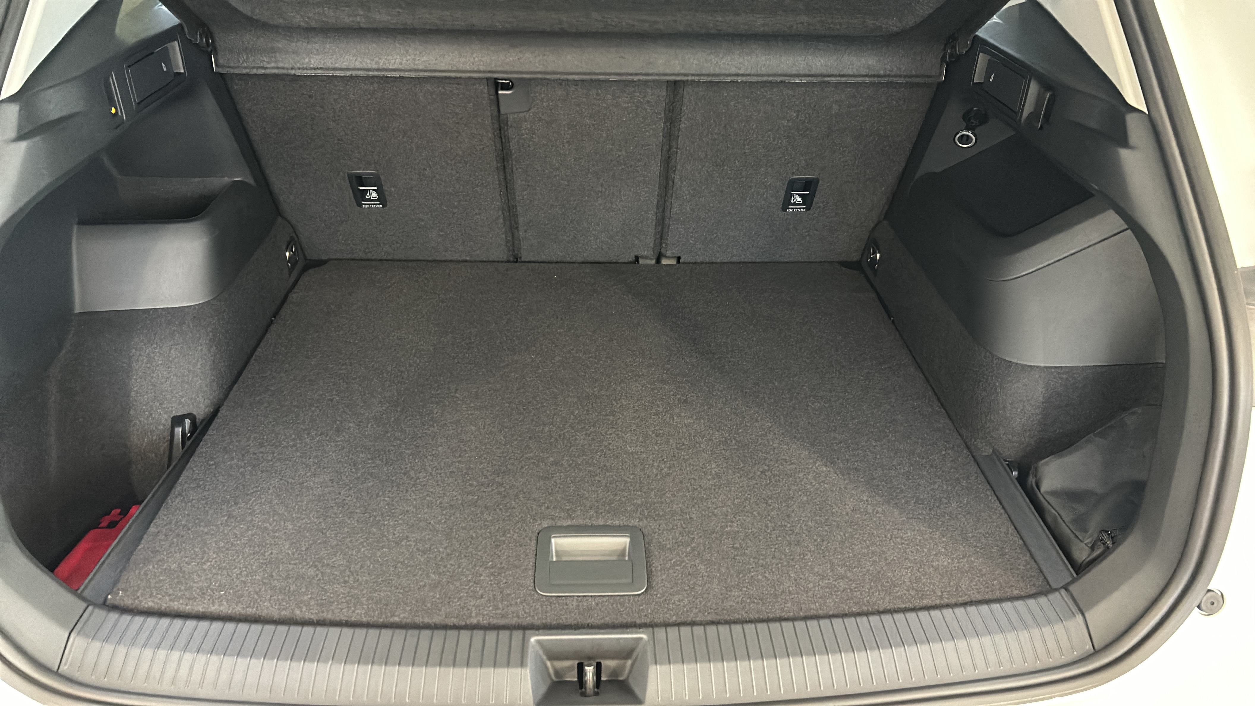 Tiguan Elegance 2.0 TDI 360 ACC AHK AUT Alcant.