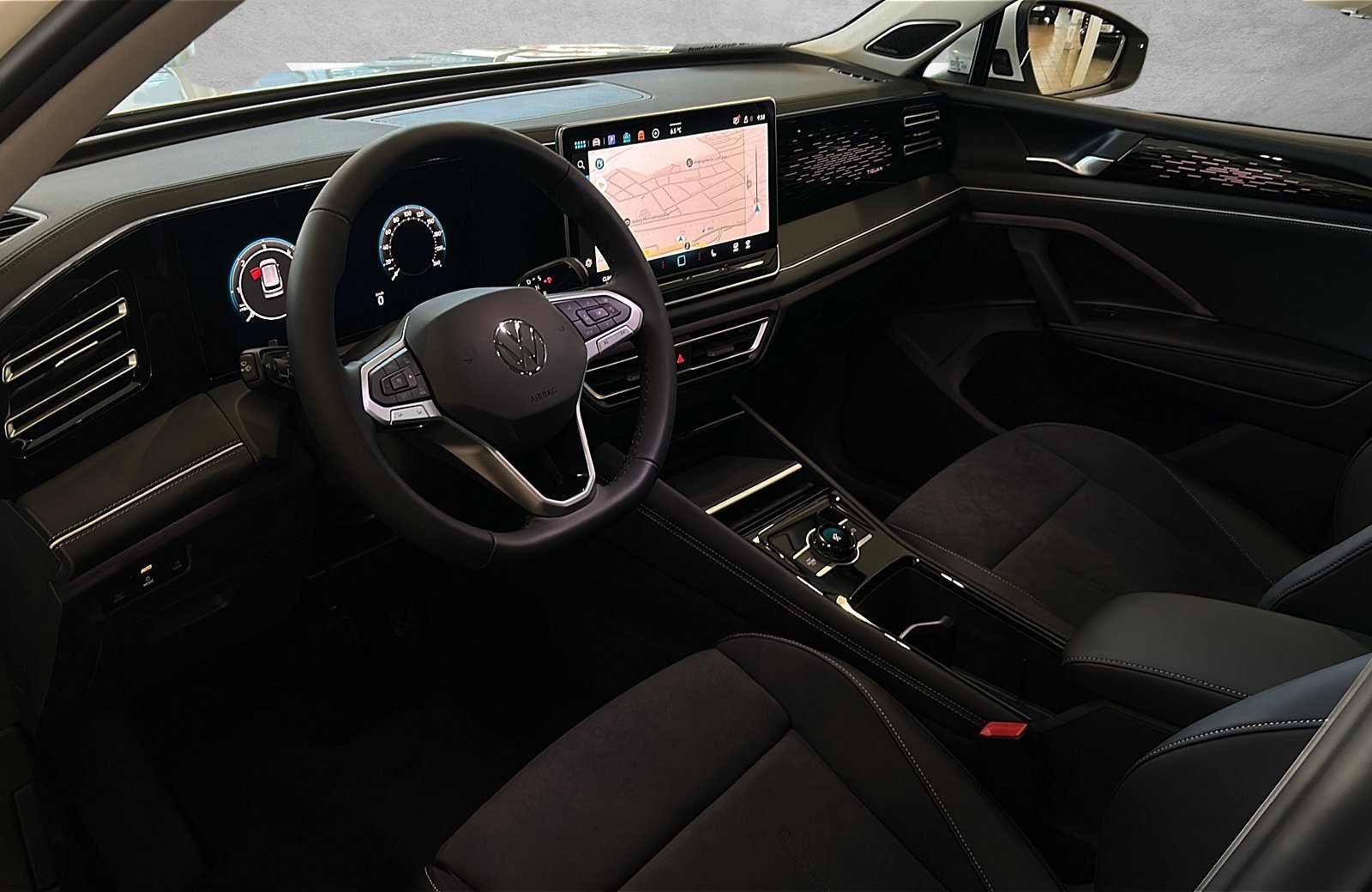 Tiguan Elegance 2.0 TDI 360 ACC AHK AUT Alcant.