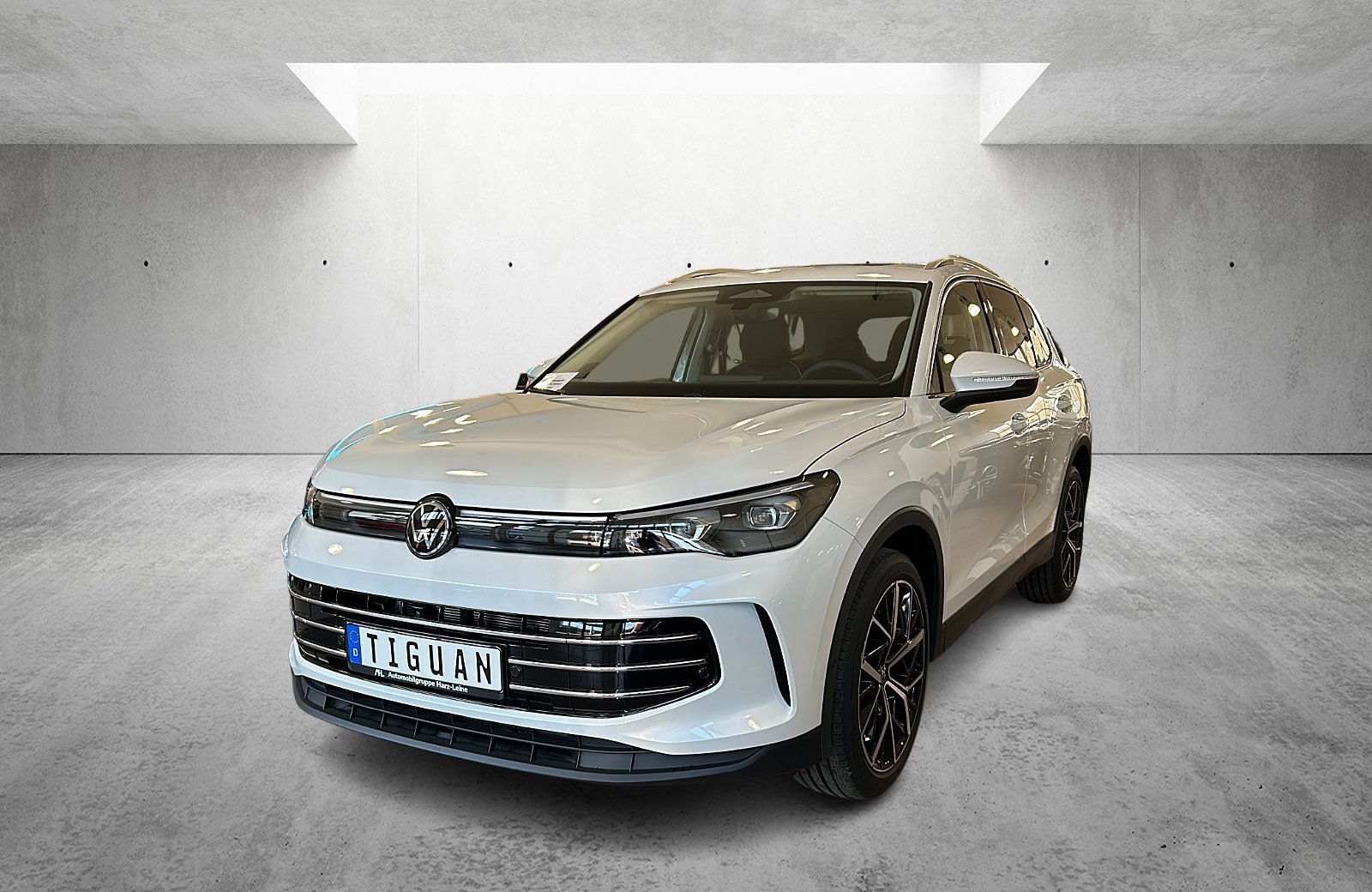 Tiguan Elegance 2.0 TDI 360 ACC AHK AUT Alcant.