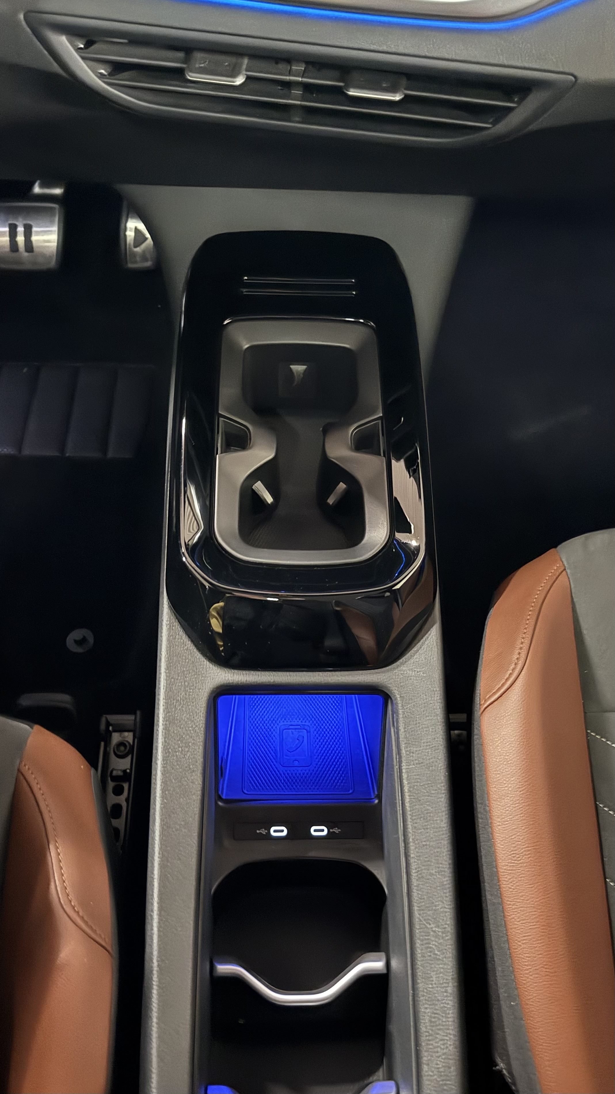 ID.4 Pro Performance Family Matrix Navi ACC Pano Wärmepumpe