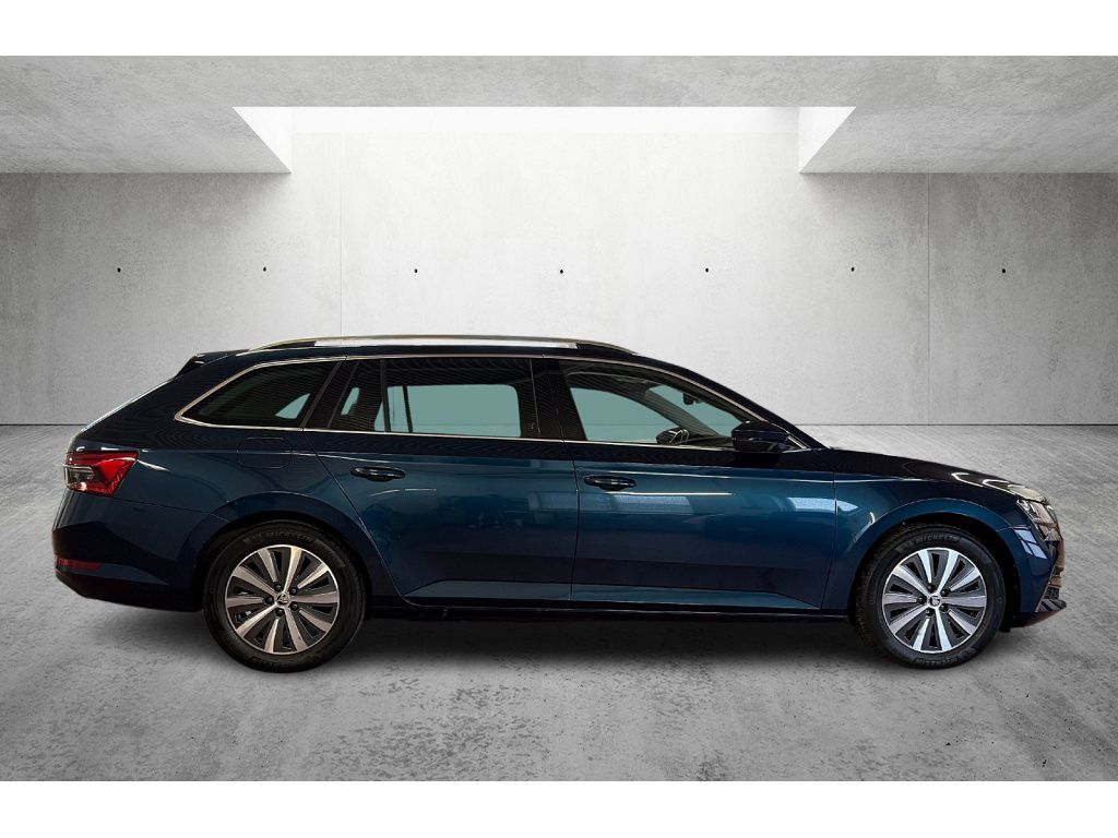 Superb Combi 1.4 TSI iV Style DSG LED Navi ACC RFK