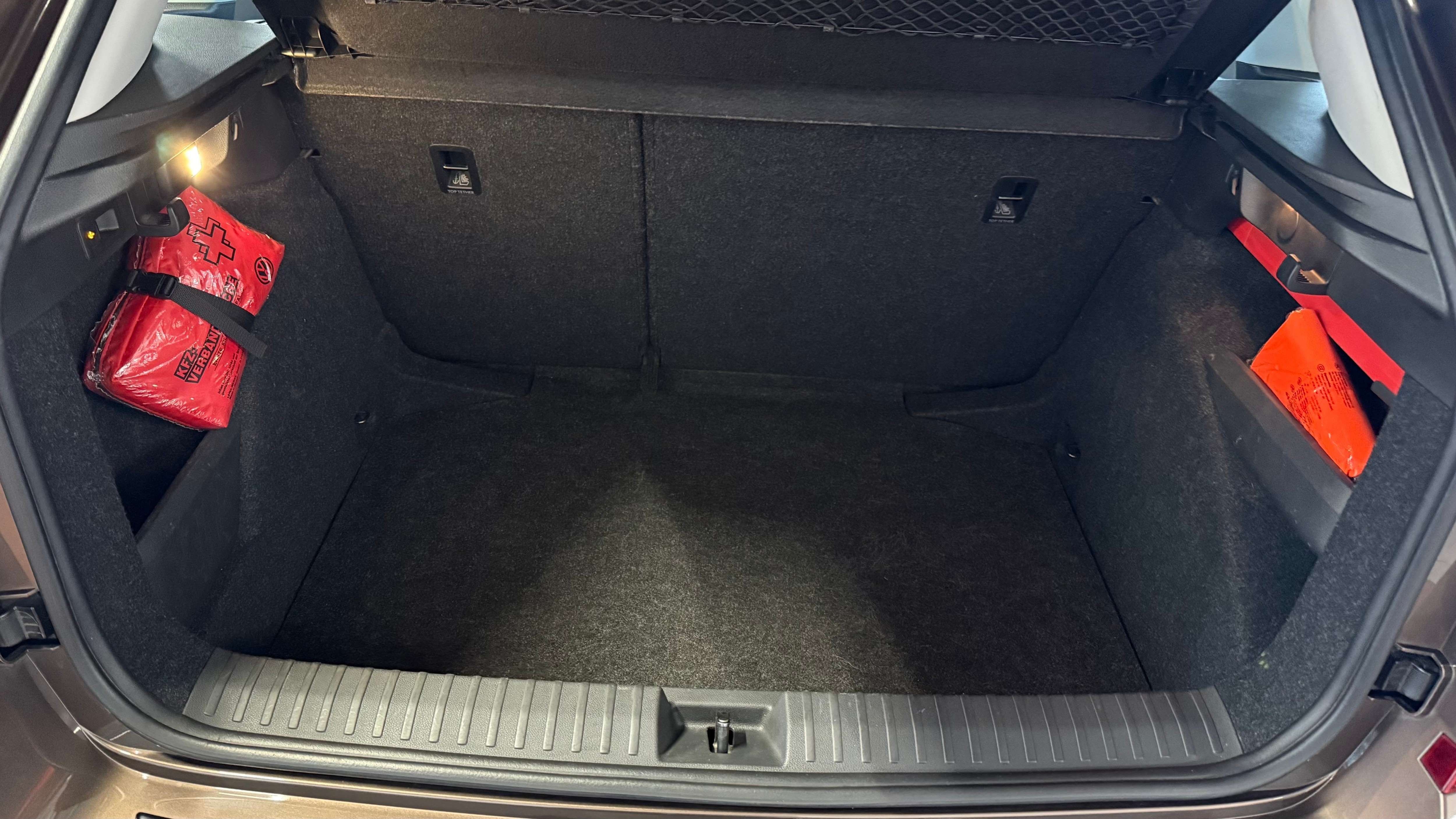 Kamiq 1.0 TSI Ambition DSG LED Navi ACC AHK ACC