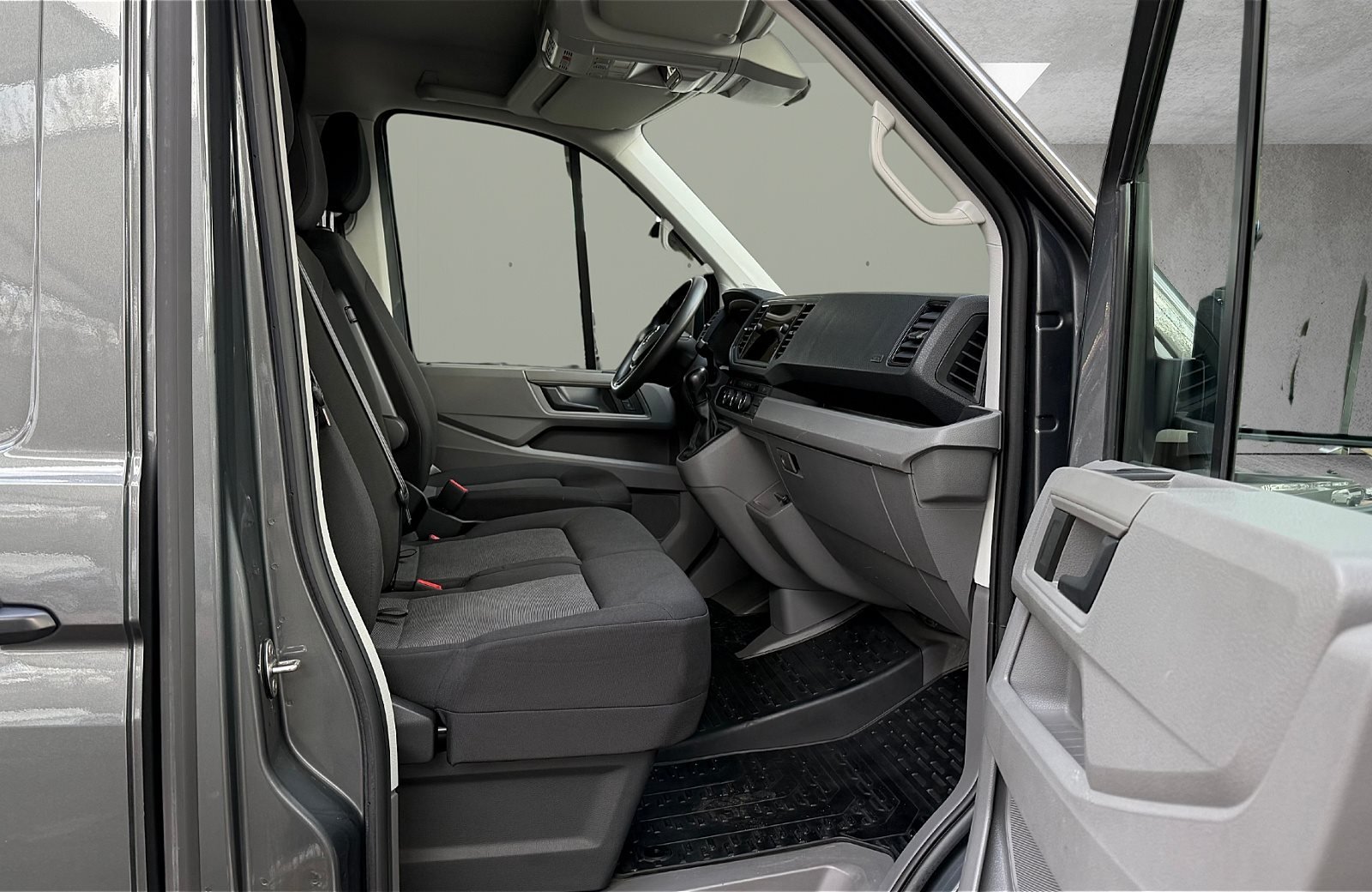 Crafter 35 Kasten MR HD 2.0 TDI Autom. LED Navi AHK ACC RFK