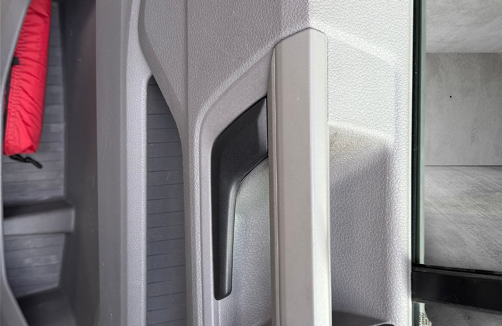 Crafter 35 Kasten MR HD 2.0 TDI Autom. LED Navi AHK ACC RFK