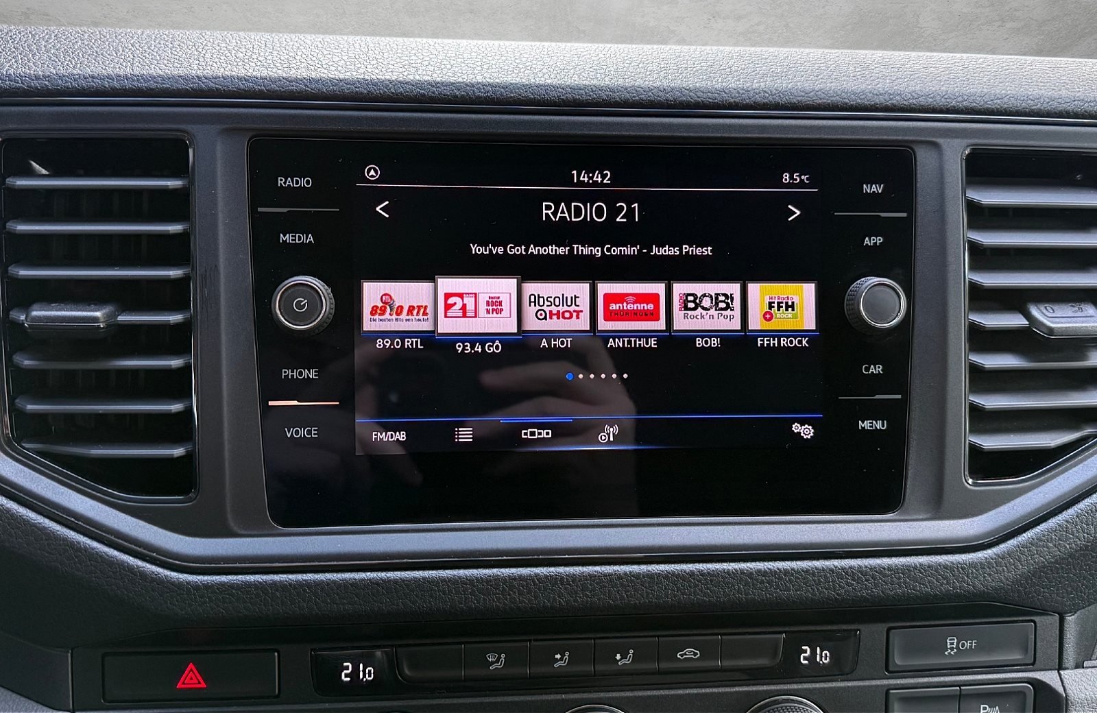 Crafter 35 Kasten MR HD 2.0 TDI Autom. LED Navi AHK ACC RFK