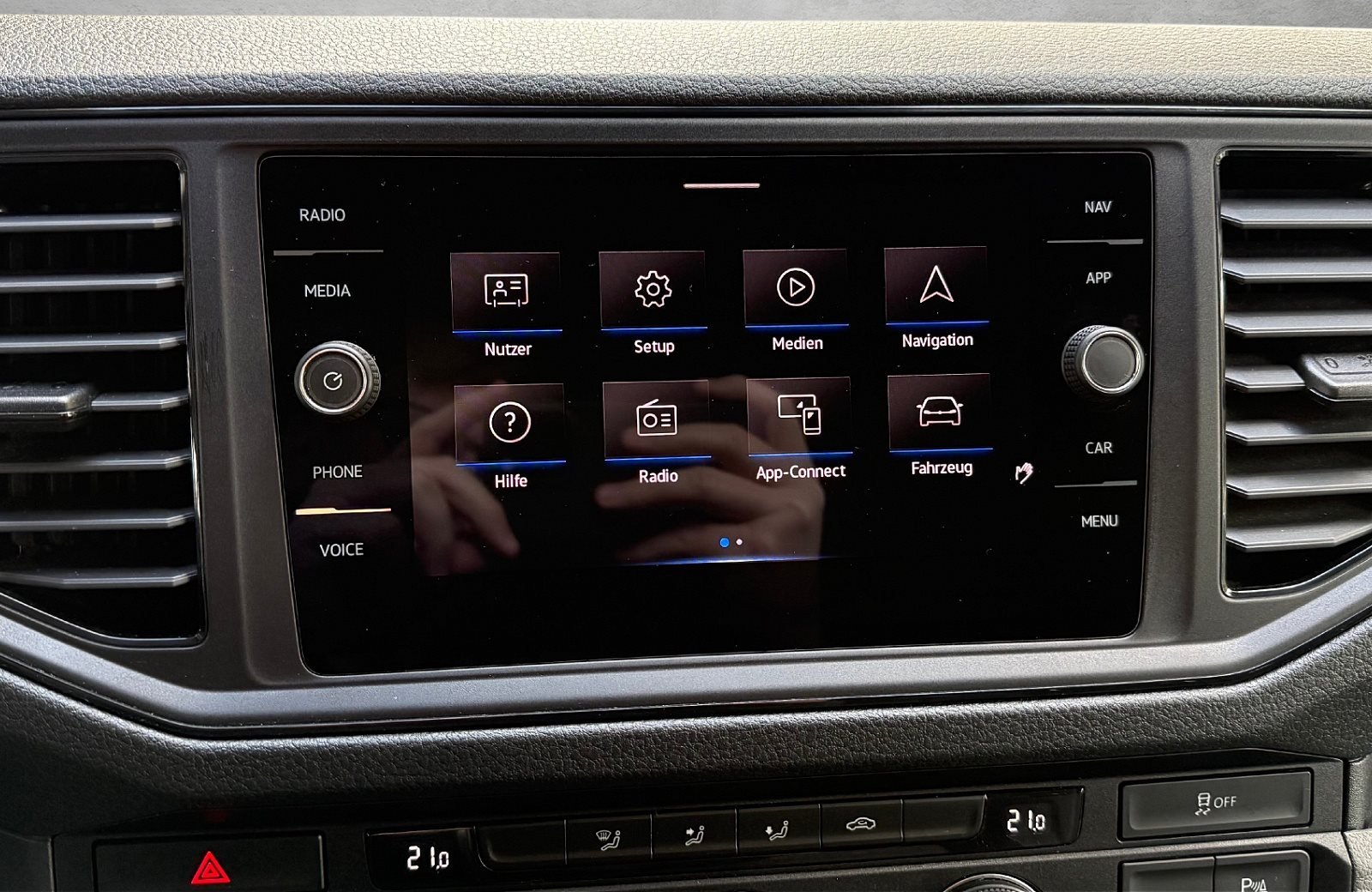 Crafter 35 Kasten MR HD 2.0 TDI Autom. LED Navi AHK ACC RFK