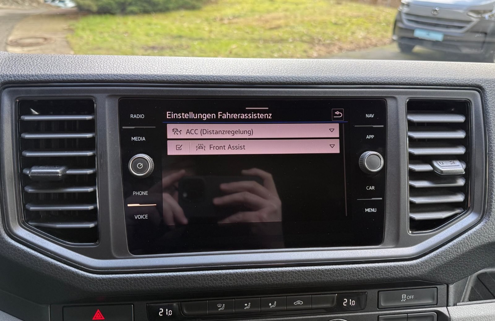 Crafter 35 Kasten MR HD 2.0 TDI Autom. LED Navi AHK ACC RFK