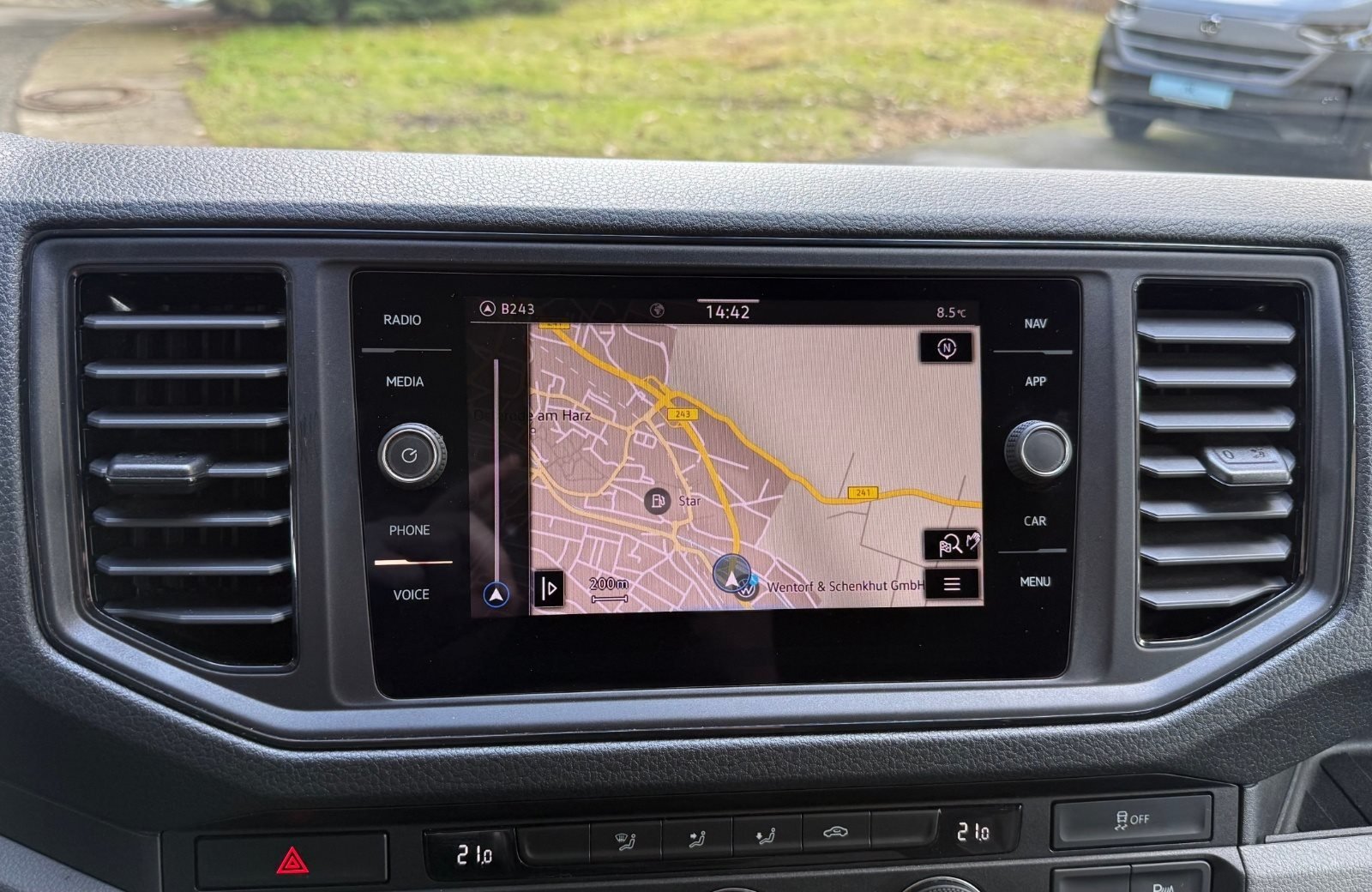 Crafter 35 Kasten MR HD 2.0 TDI Autom. LED Navi AHK ACC RFK