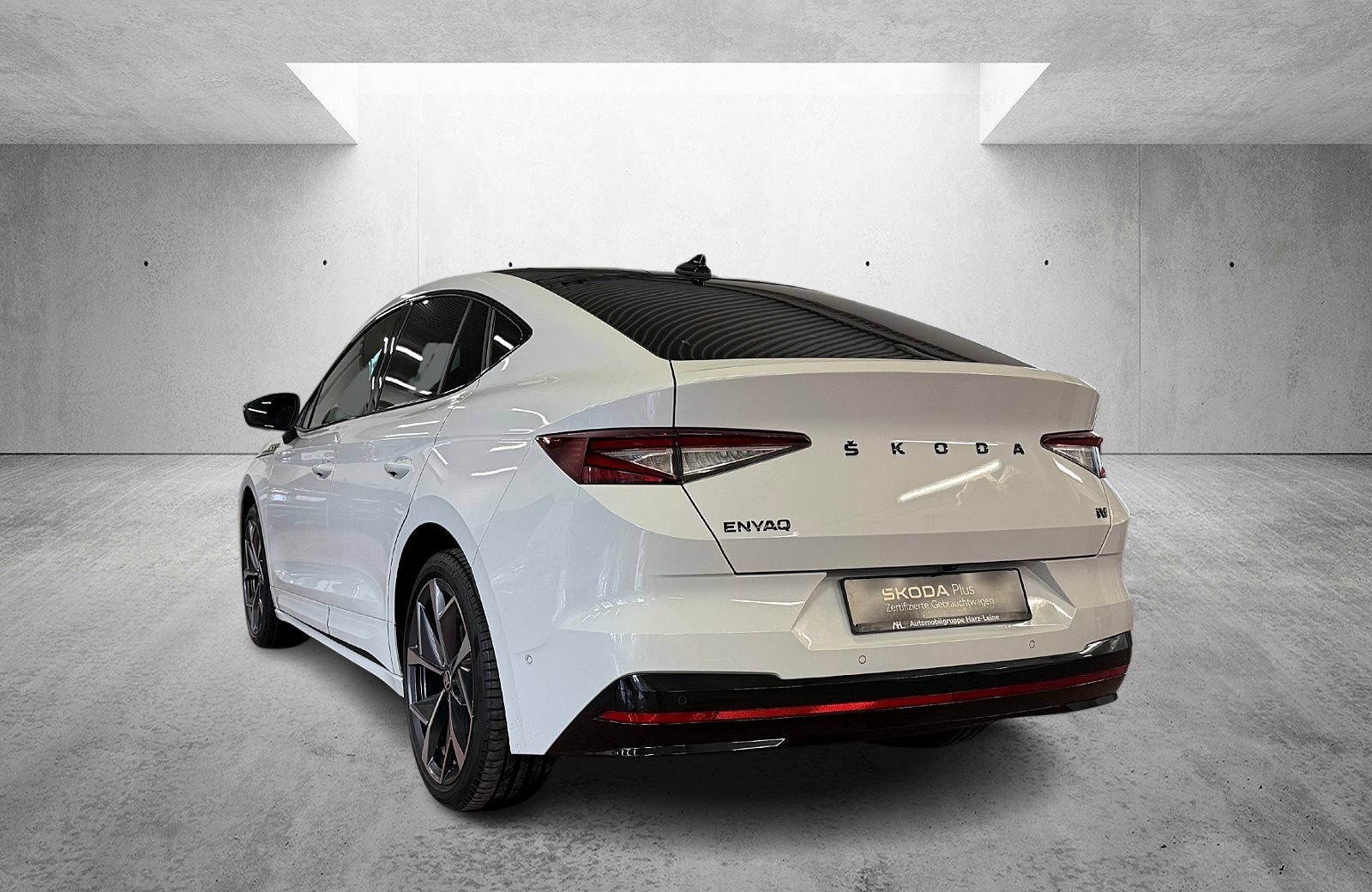 Enyaq Coupé RS Suite LED Navi ACC HuD AHK Wärmepumpe