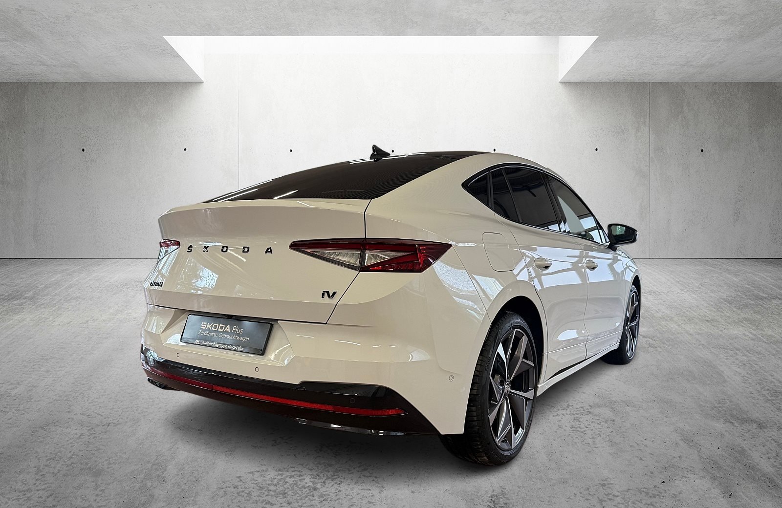 Enyaq Coupé RS Suite LED Navi ACC HuD AHK Wärmepumpe