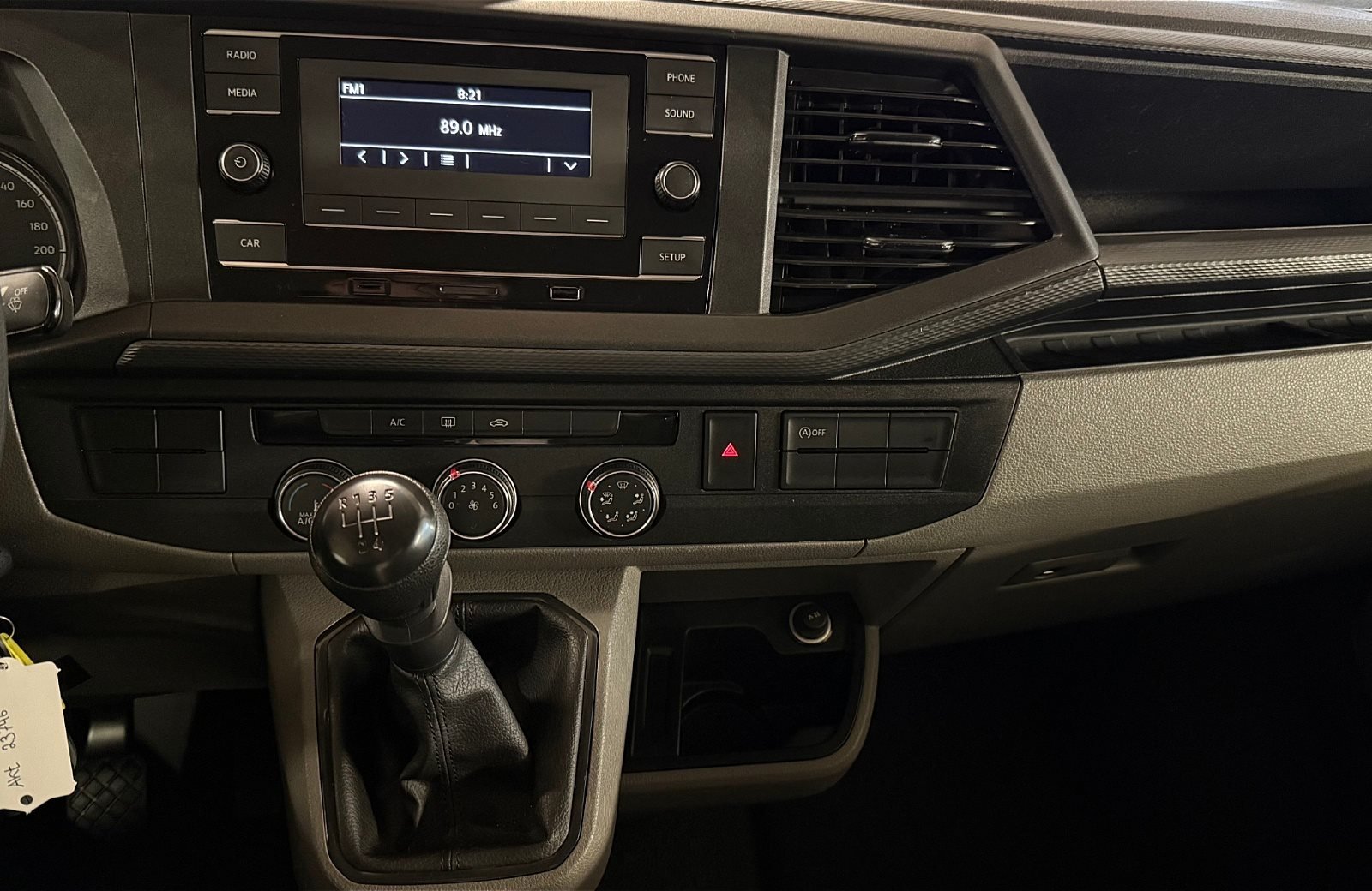 Transporter Kombi 2.0 TDI 9Sitzer Klima AHK AHK