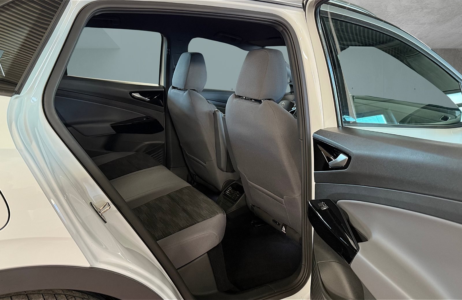 ID.4 Pro Performance LED Navi PDC AHK AHK AUT