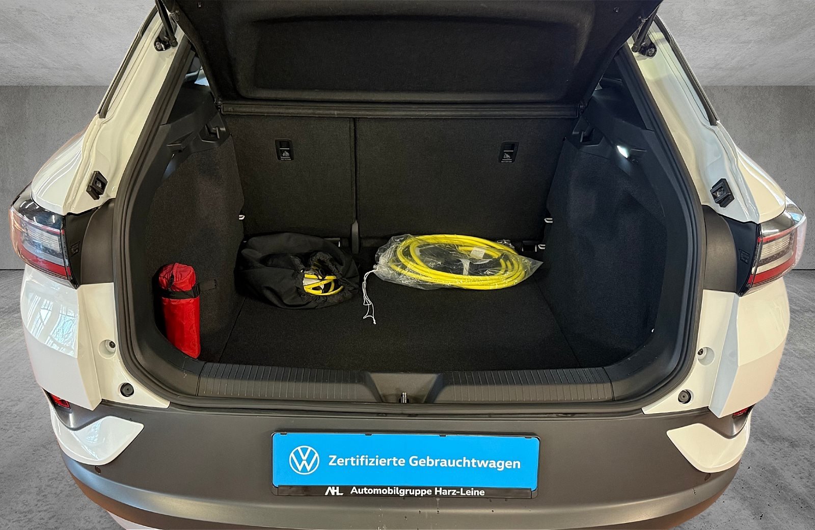 ID.4 Pro Performance LED Navi PDC AHK AHK AUT