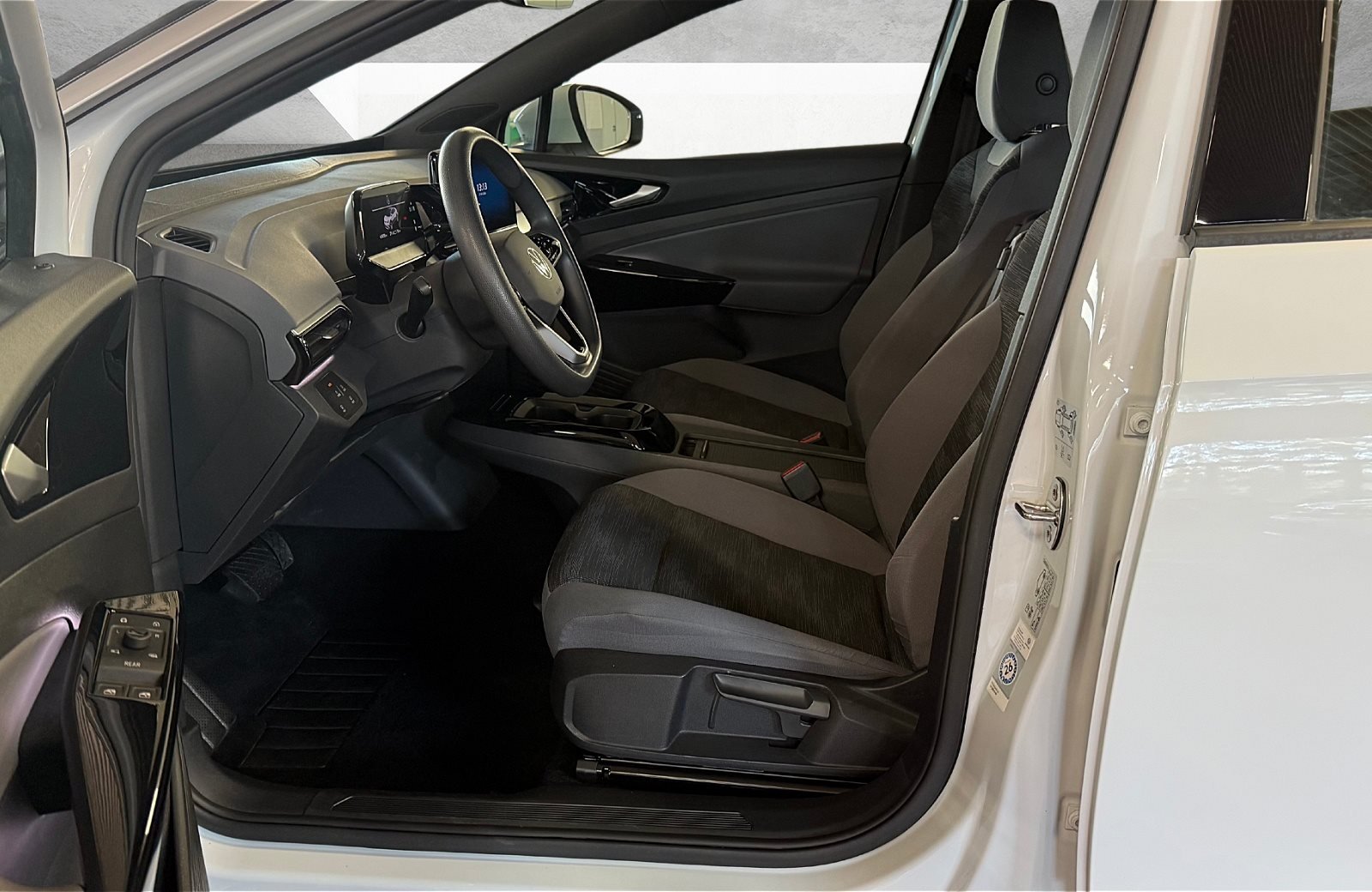 ID.4 Pro Performance LED Navi PDC AHK AHK AUT