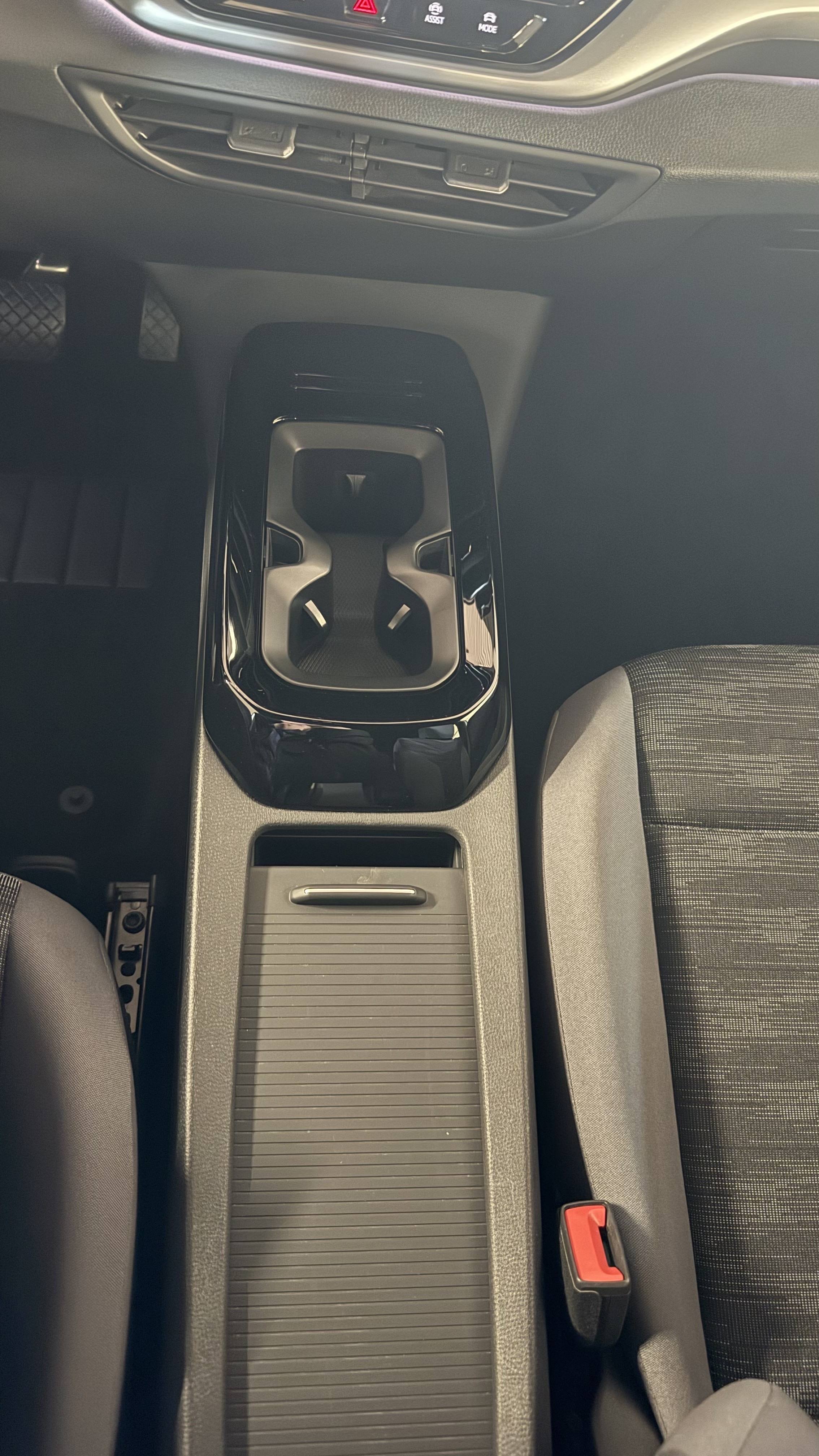 ID.4 Pro Performance LED Navi PDC AHK AHK AUT