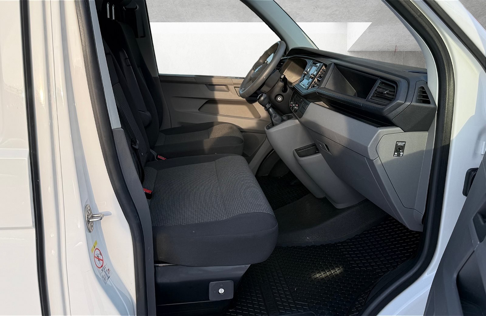 T6.1 Kasten 2.0 TDI LR Heckflügeltüren PDC hinten