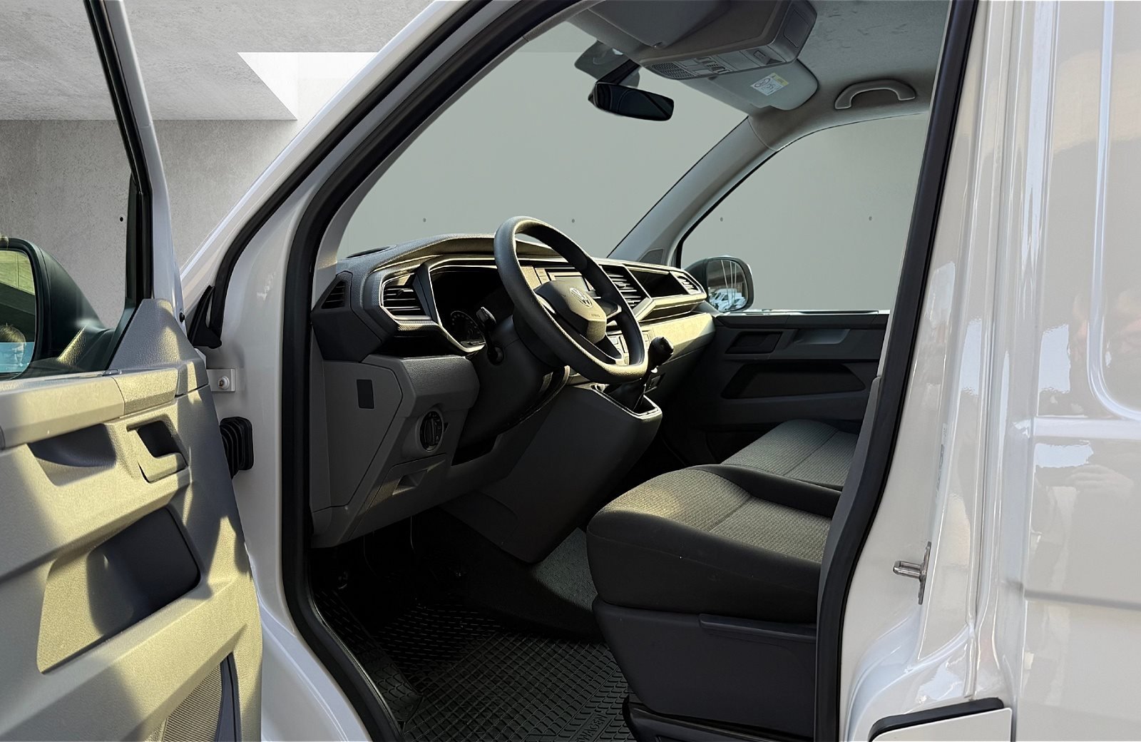 T6.1 Kasten 2.0 TDI LR Heckflügeltüren PDC hinten