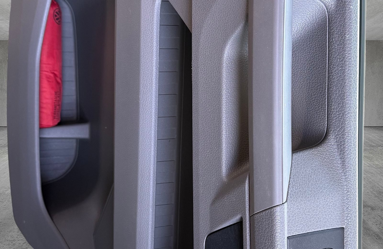 T6.1 Kasten 2.0 TDI LR Heckflügeltüren PDC hinten