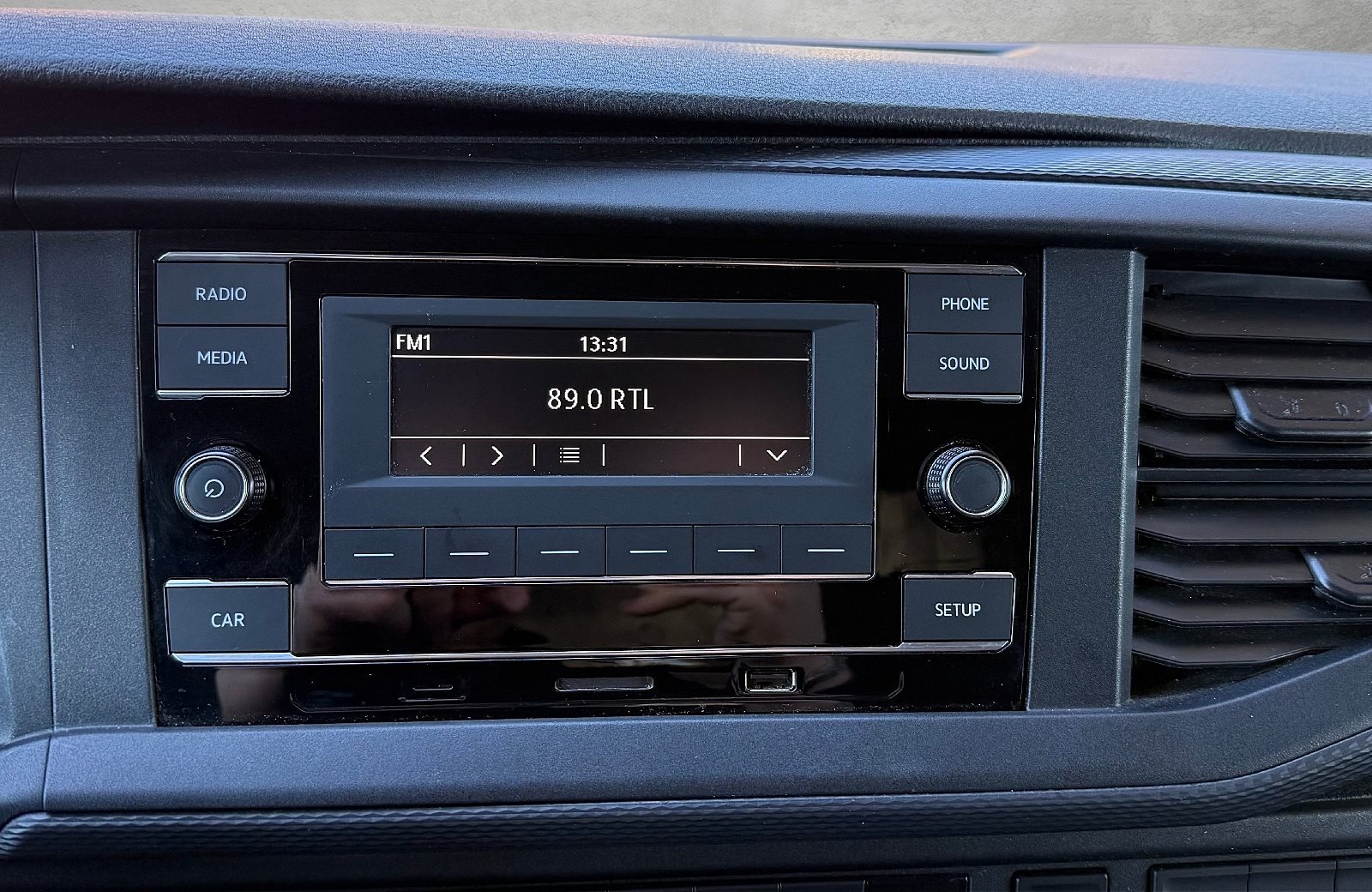 T6.1 Kasten 2.0 TDI LR Heckflügeltüren PDC hinten