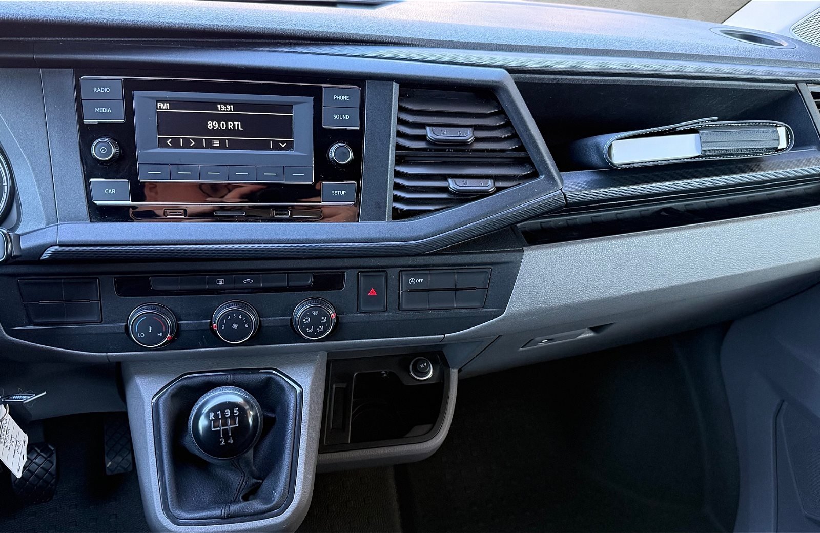 T6.1 Kasten 2.0 TDI LR Heckflügeltüren PDC hinten