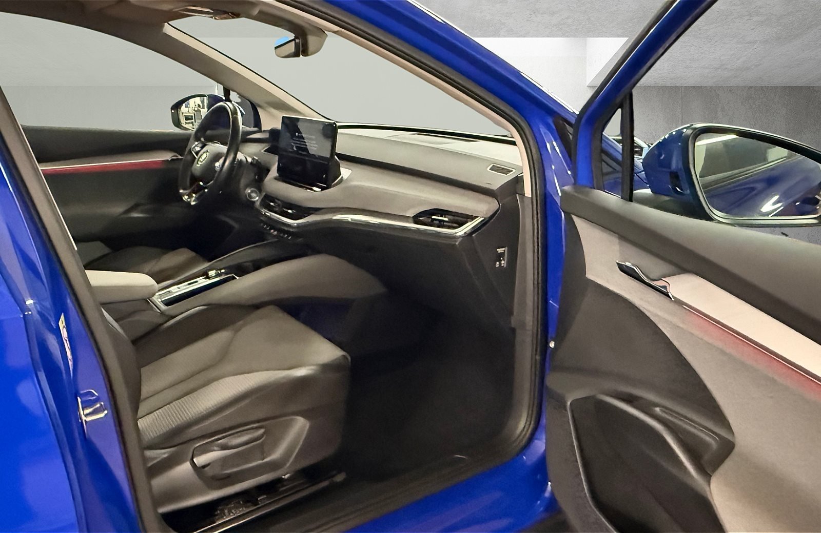 Enyaq 60 Loft LED Navi ACC AHK PDC SHZ ACC AHK