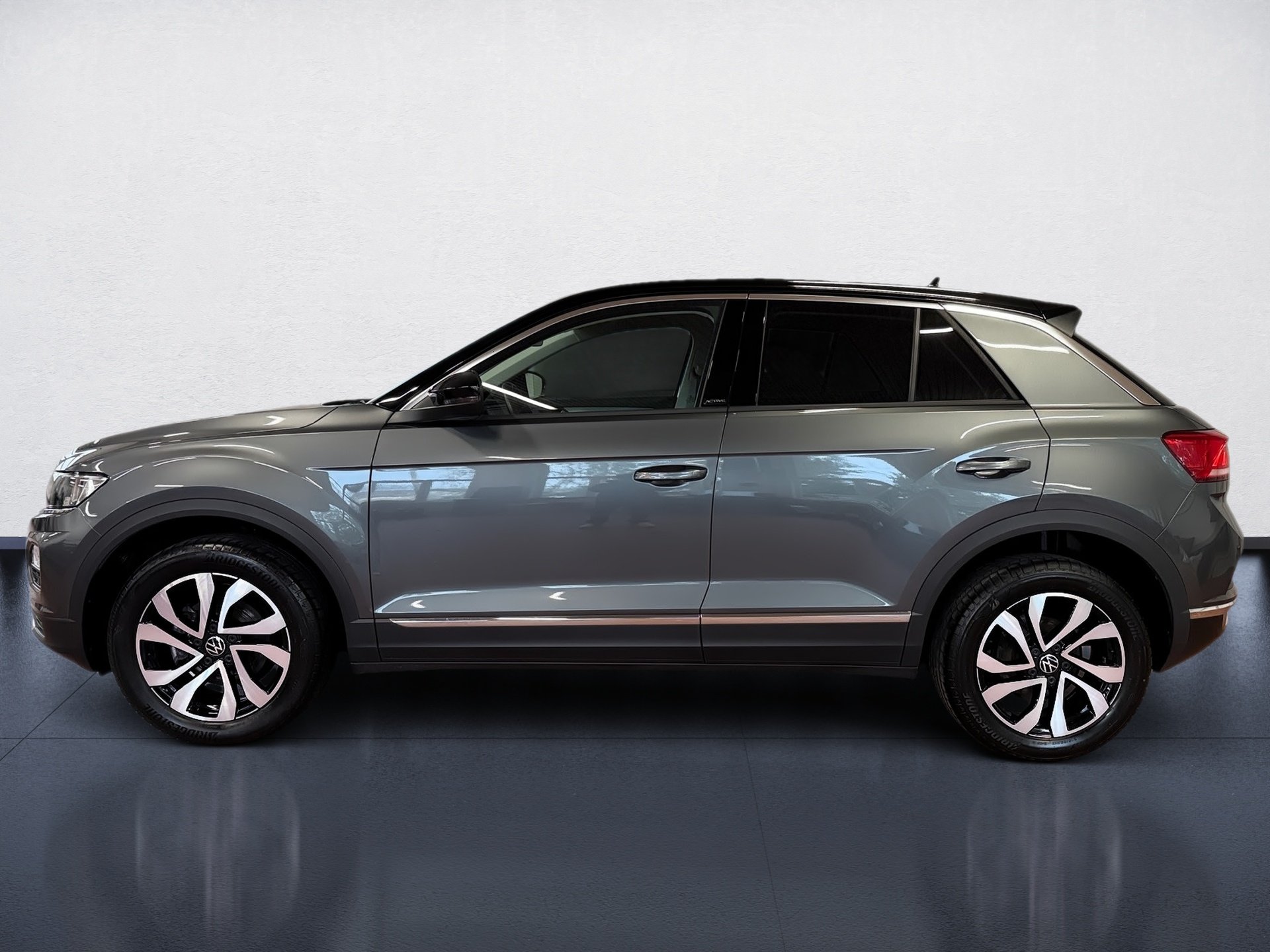 T-Roc 1.5 TSI Active Navi ACC PDC SHZ 2xKlima LM