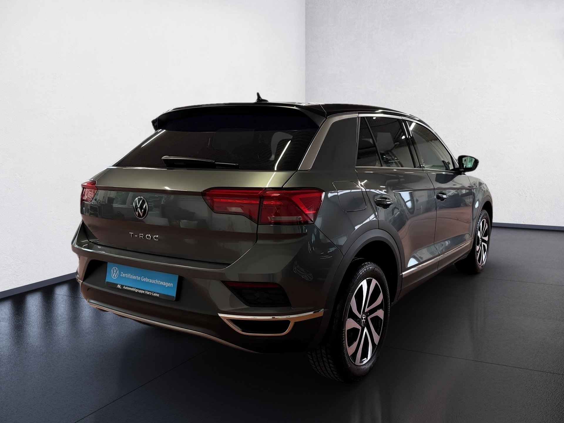 T-Roc 1.5 TSI Active Navi ACC PDC SHZ 2xKlima LM