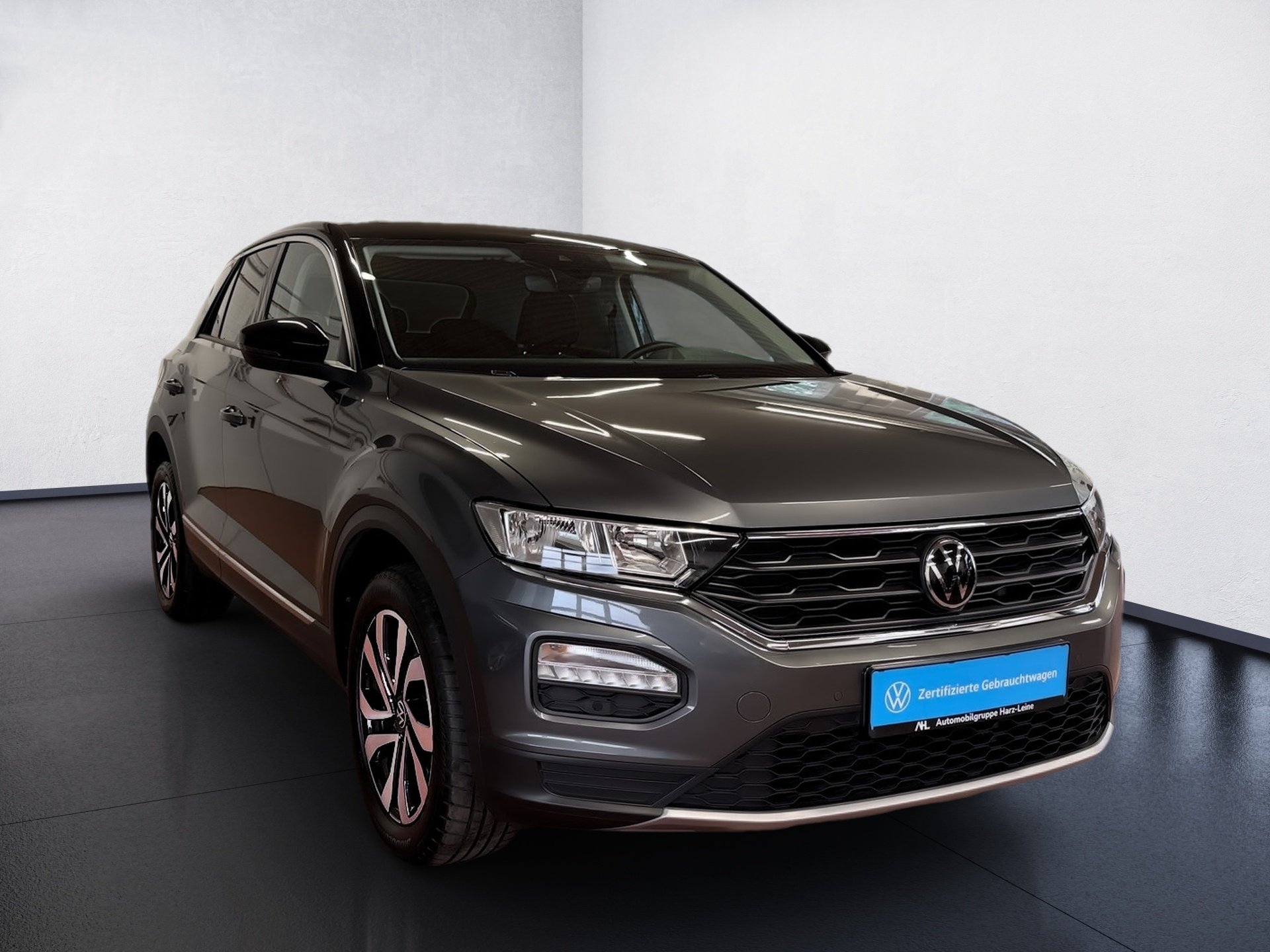 T-Roc 1.5 TSI Active Navi ACC PDC SHZ 2xKlima LM