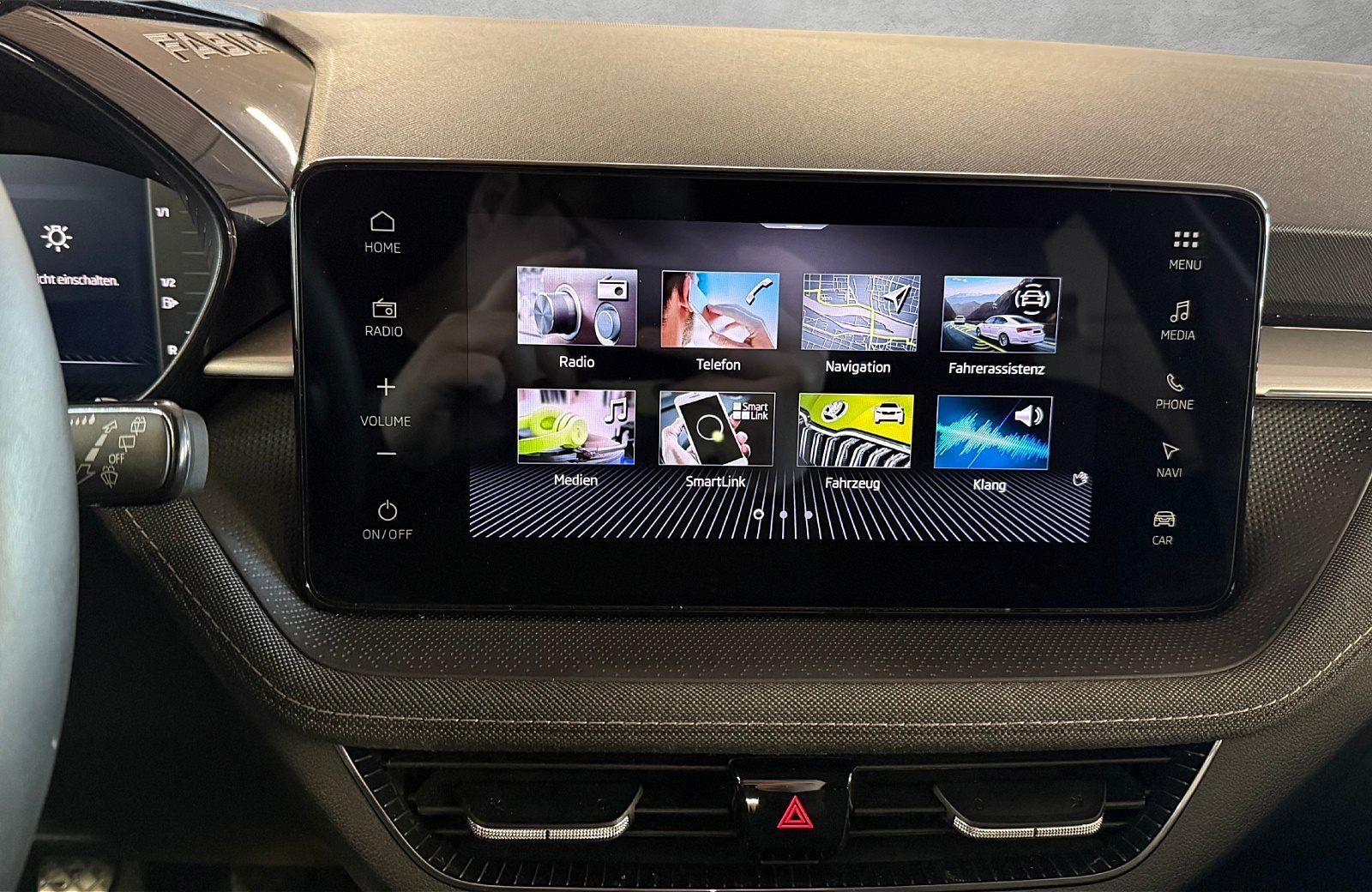 Fabia 1.0 TSI Tour AHK Navi ACC RFK SmartLink LM