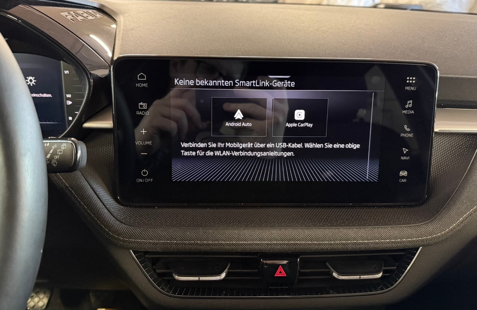 Fabia 1.0 TSI Tour AHK Navi ACC RFK SmartLink LM