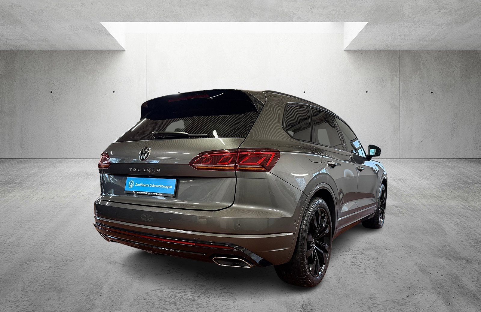 Touareg R-Line 3.0 TDI R-Line Black Style 4M Matrix Luft AHK Leder Standhzg.