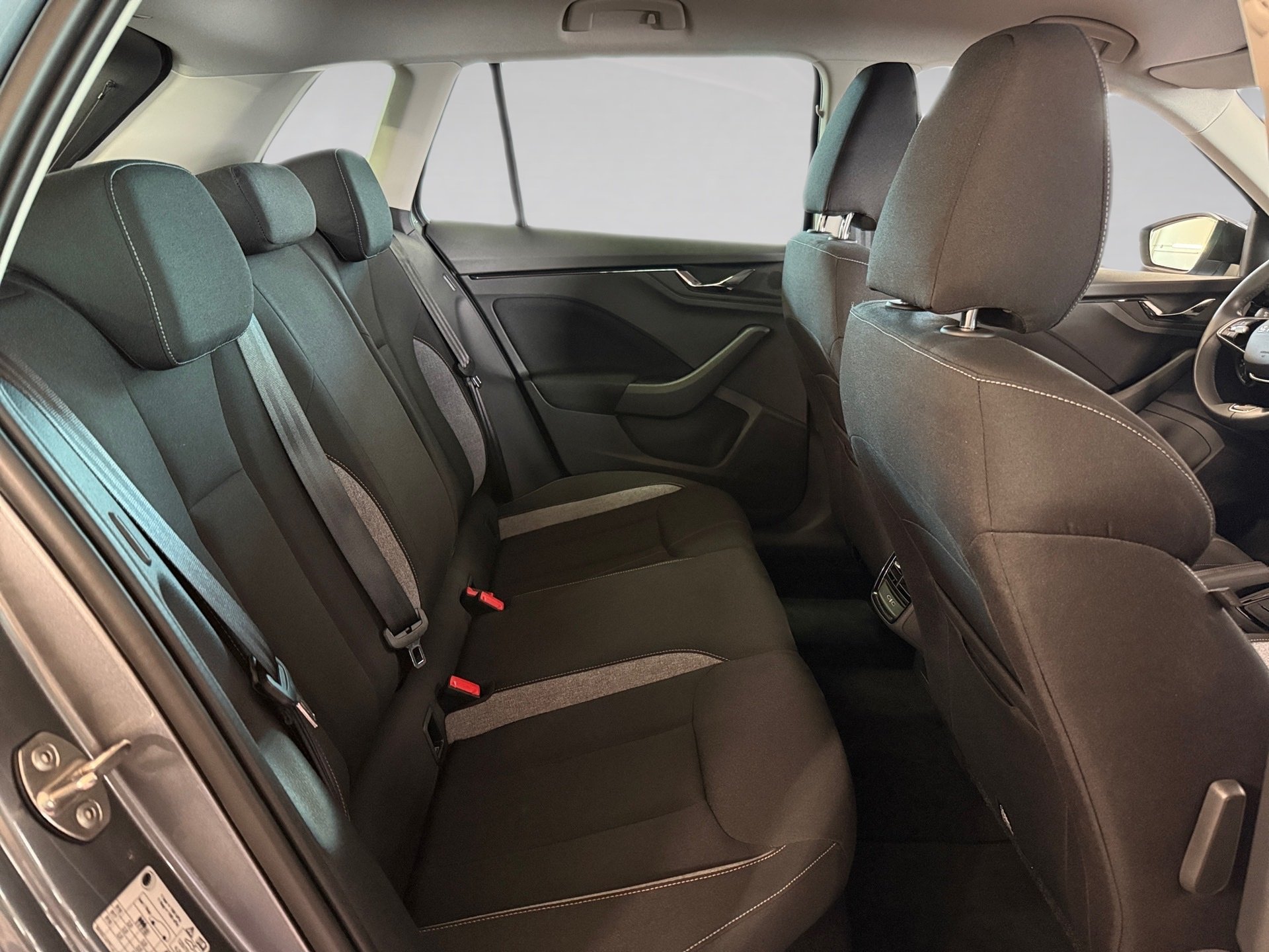 Kamiq 1.0 TSI Tour DSG Navi ACC LED RFK Smartlink