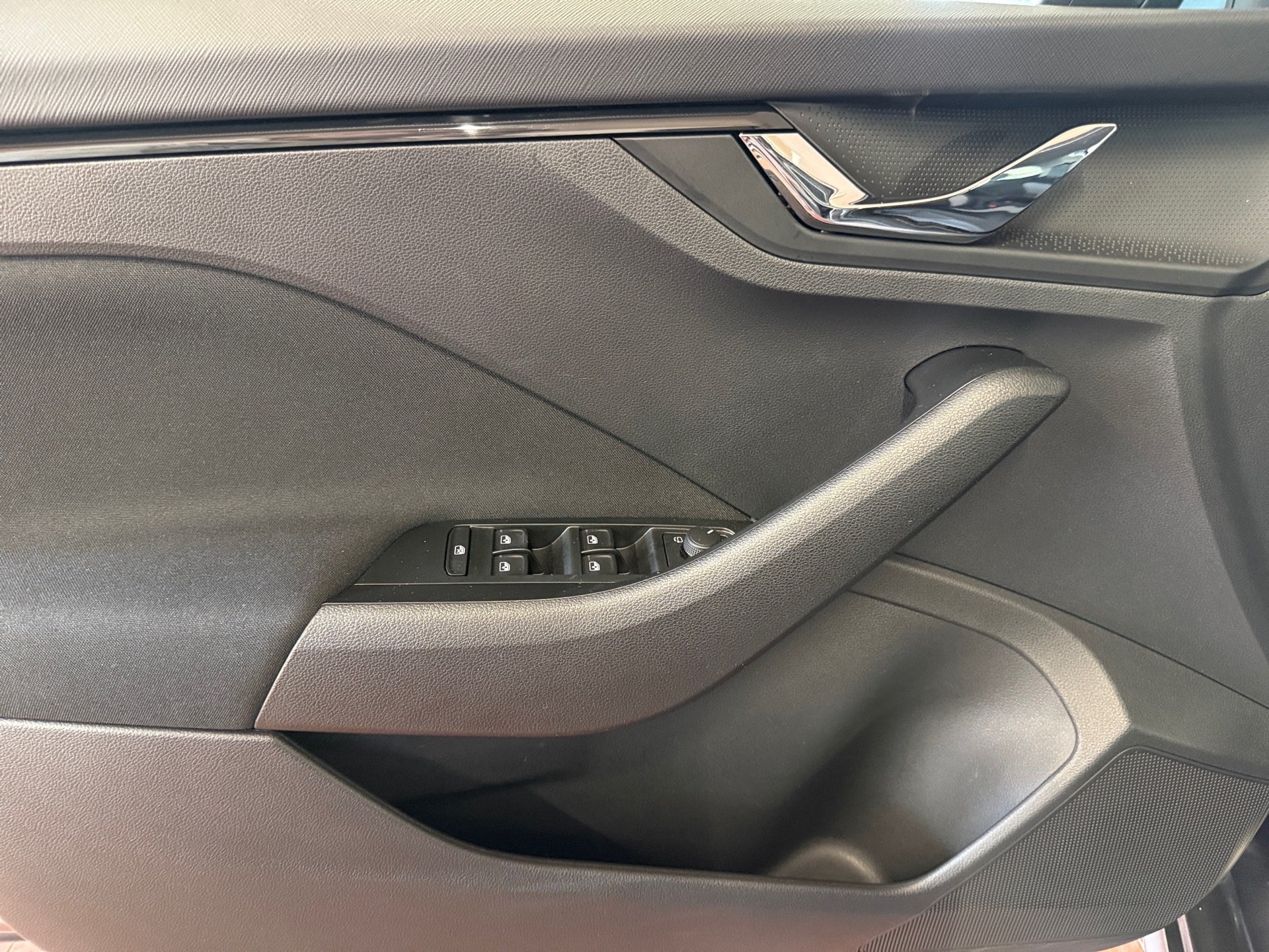 Kamiq 1.0 TSI Tour DSG Navi ACC LED RFK Smartlink