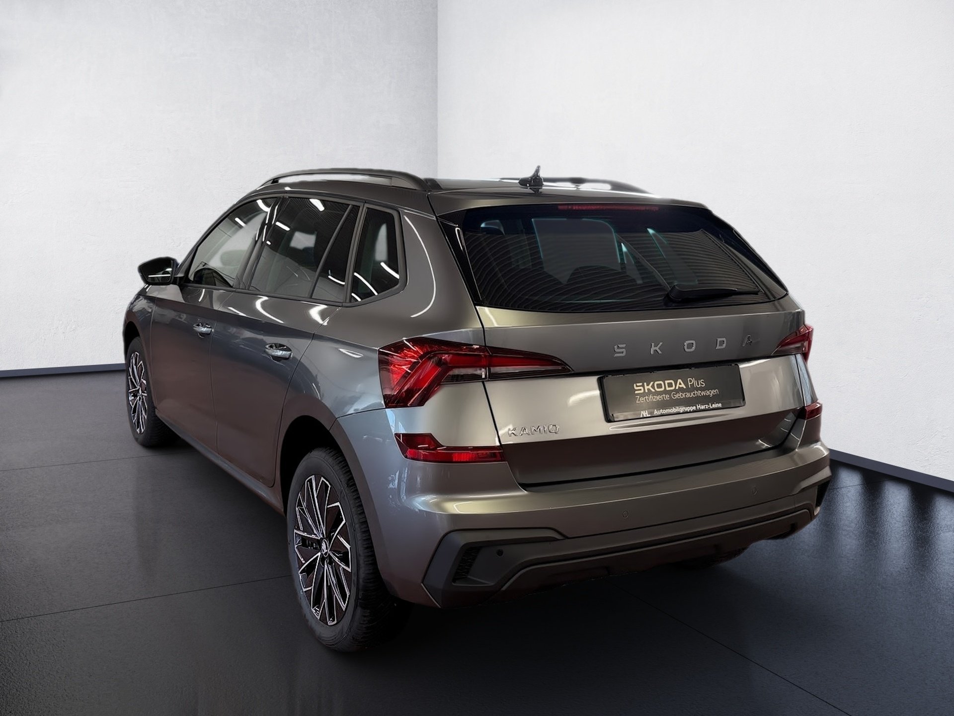 Kamiq 1.0 TSI Tour DSG Navi ACC LED RFK Smartlink