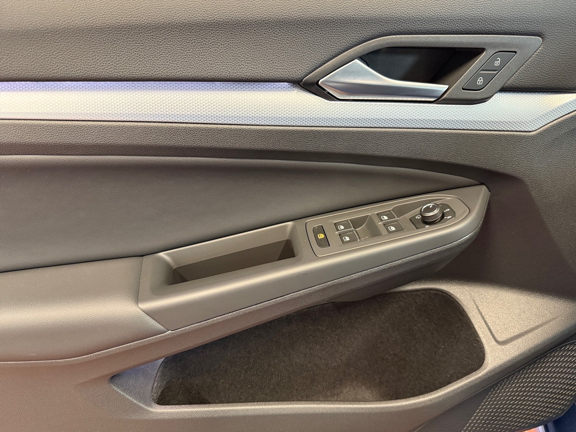 Golf 1.5 eTSI Goal DSG Matrix AHK Navi ACC RFK