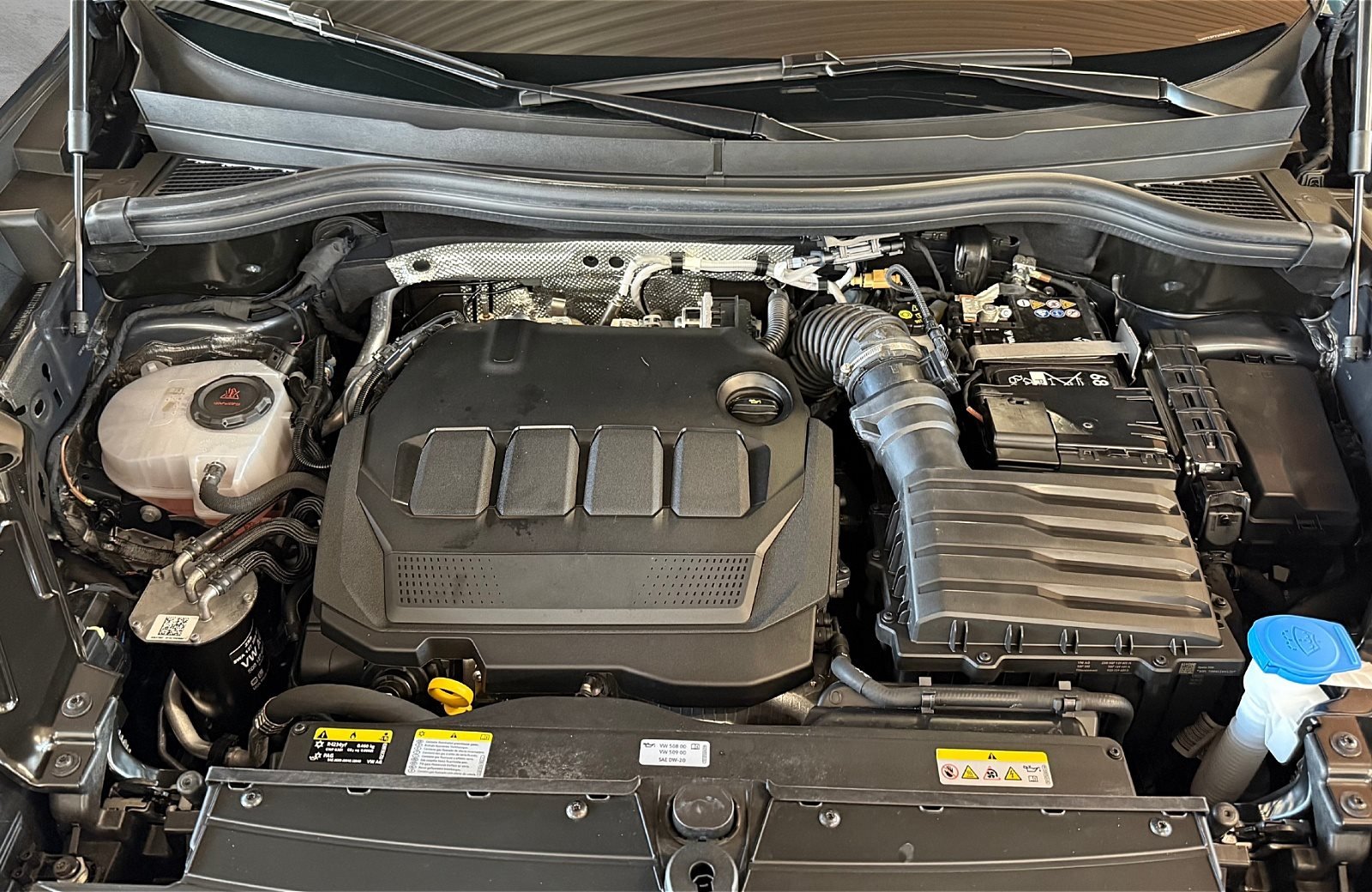 Tiguan 2.0 TDI Goal DSG HD-Matrix AHK HuD Navi ACC 360°