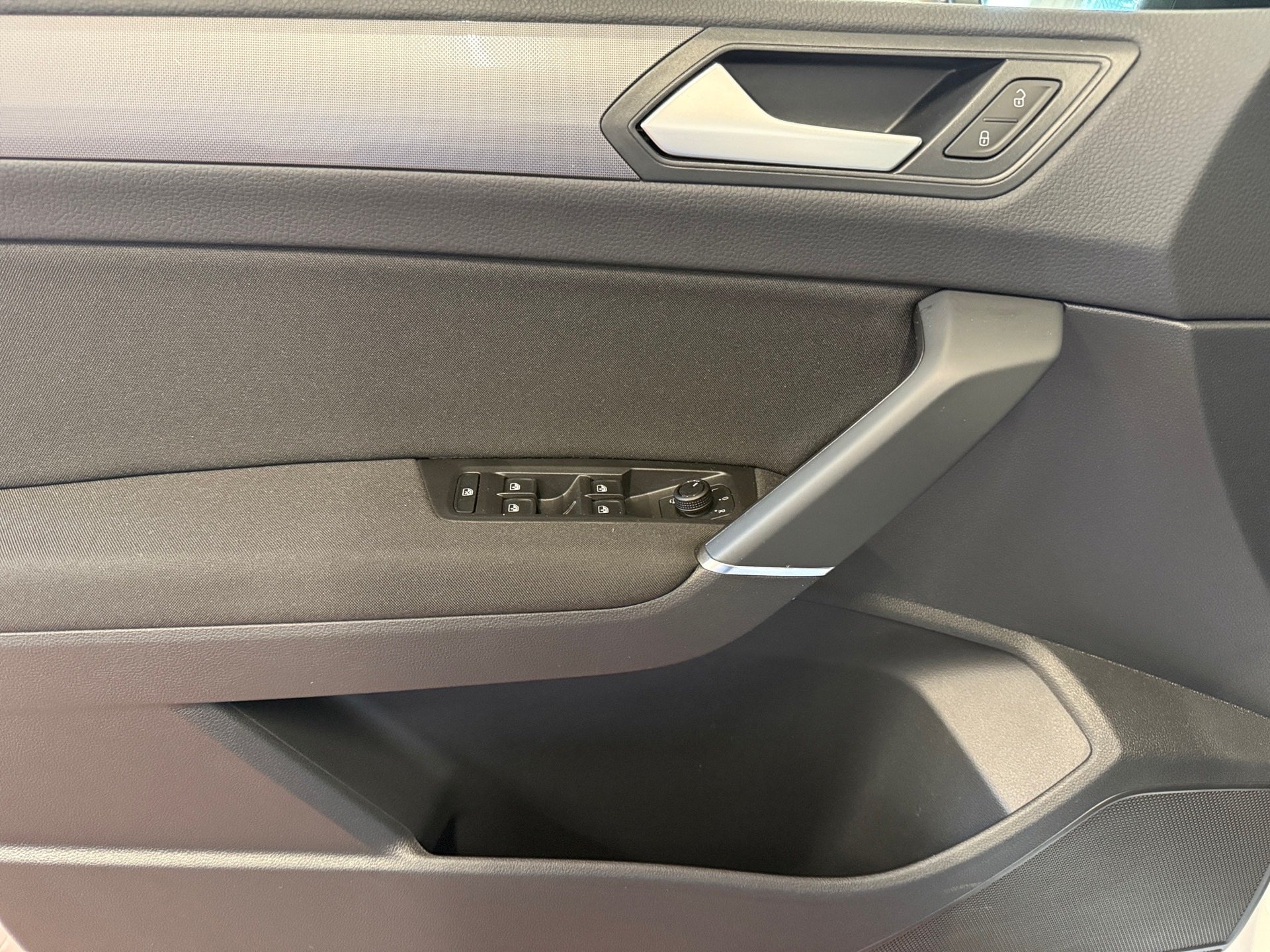 Touran 1.5 TSI R-Line BlackStyle DSG LED Navi ACC