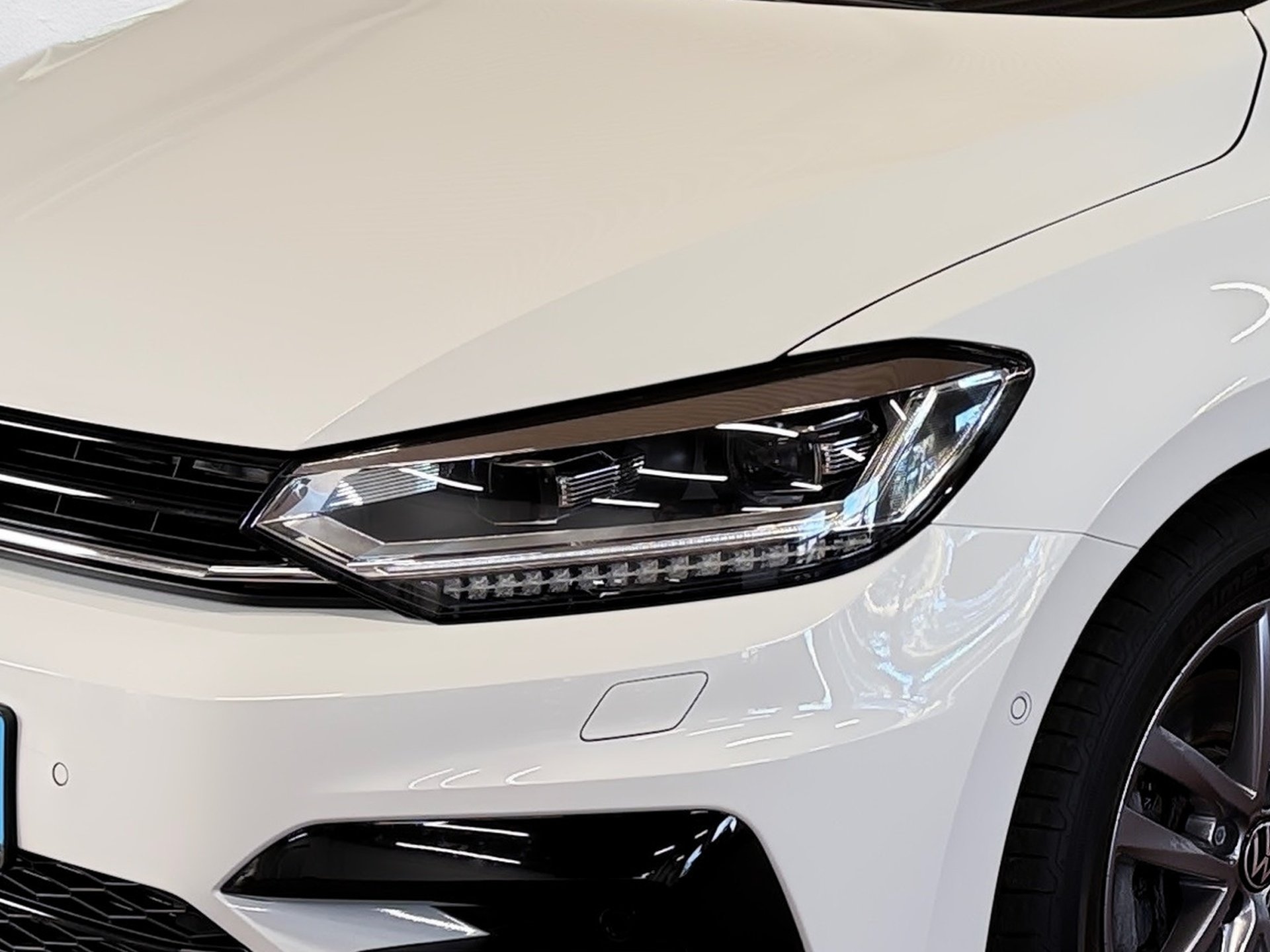 Touran 1.5 TSI R-Line BlackStyle DSG LED Navi ACC