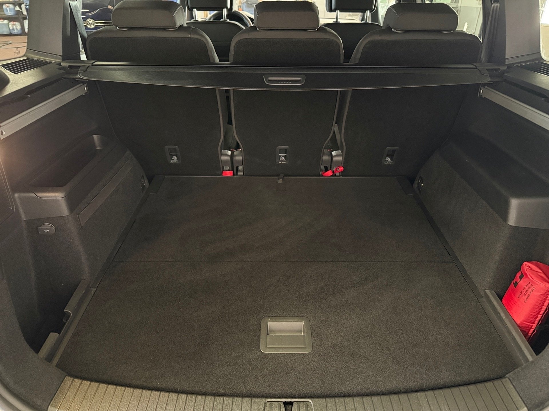 Touran 1.5 TSI R-Line BlackStyle DSG LED Navi ACC