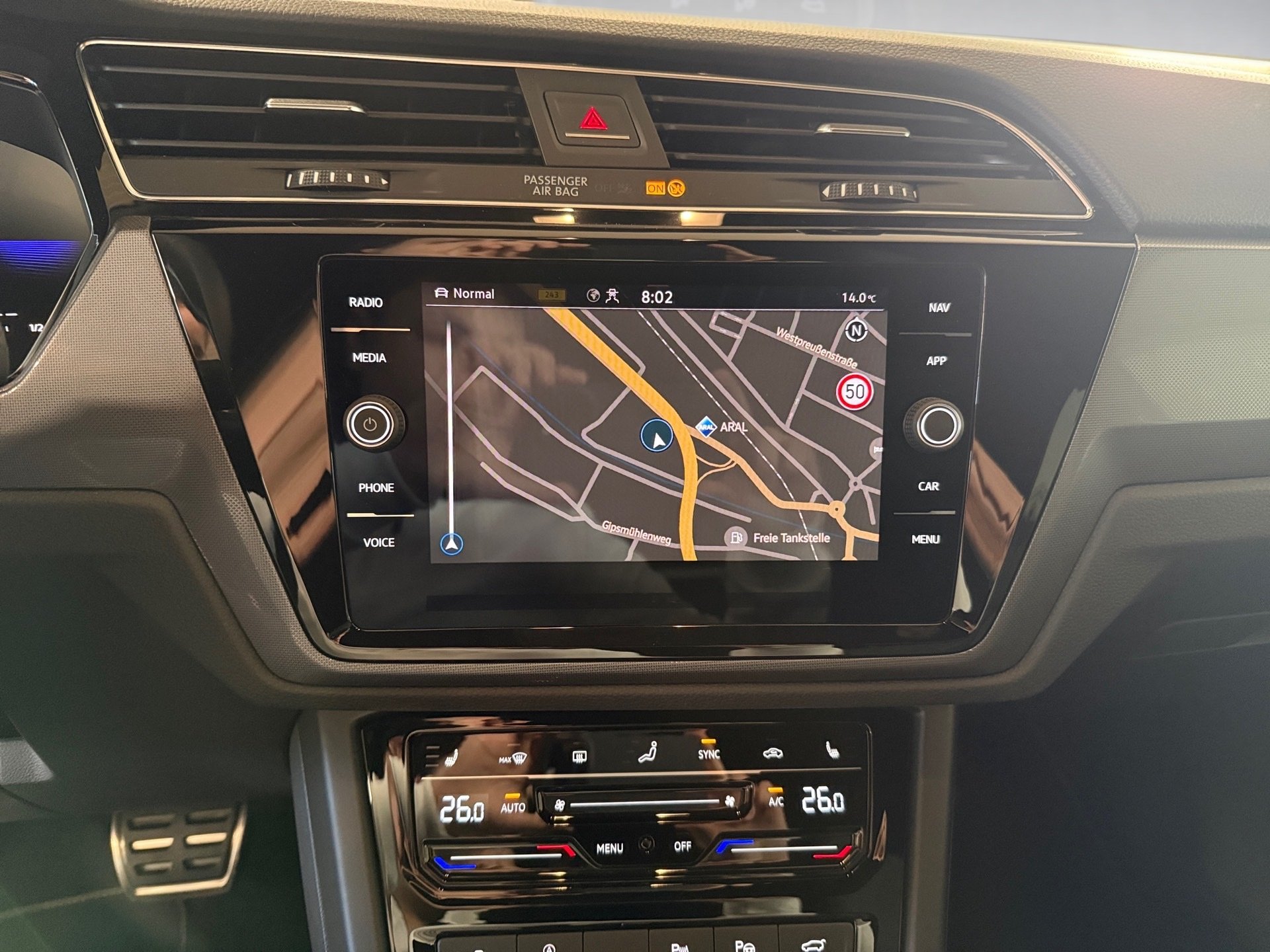 Touran 1.5 TSI R-Line BlackStyle DSG LED Navi ACC