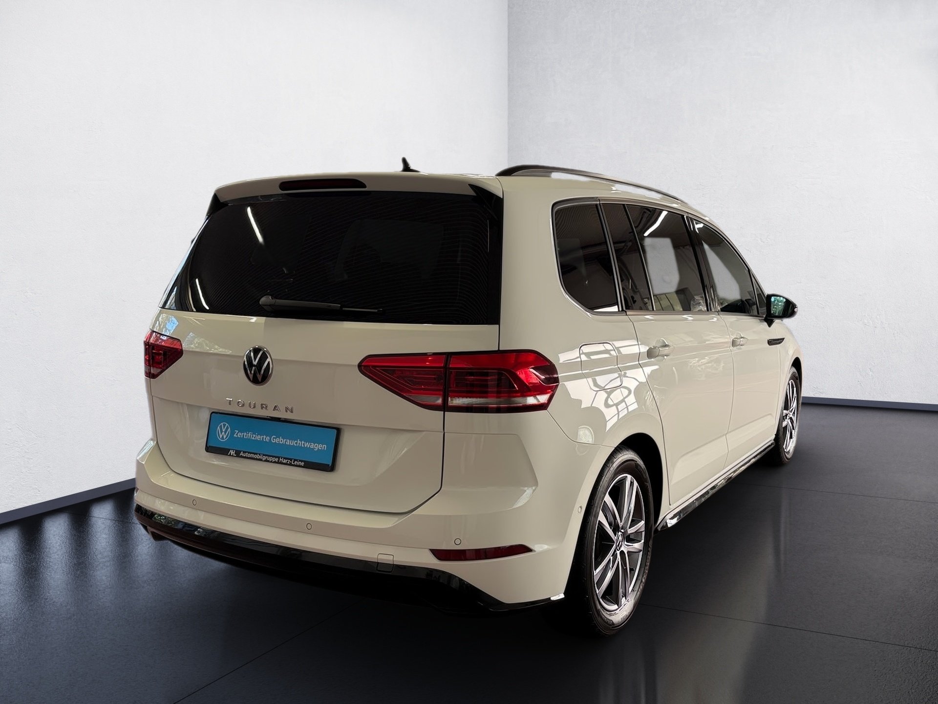 Touran 1.5 TSI R-Line BlackStyle DSG LED Navi ACC