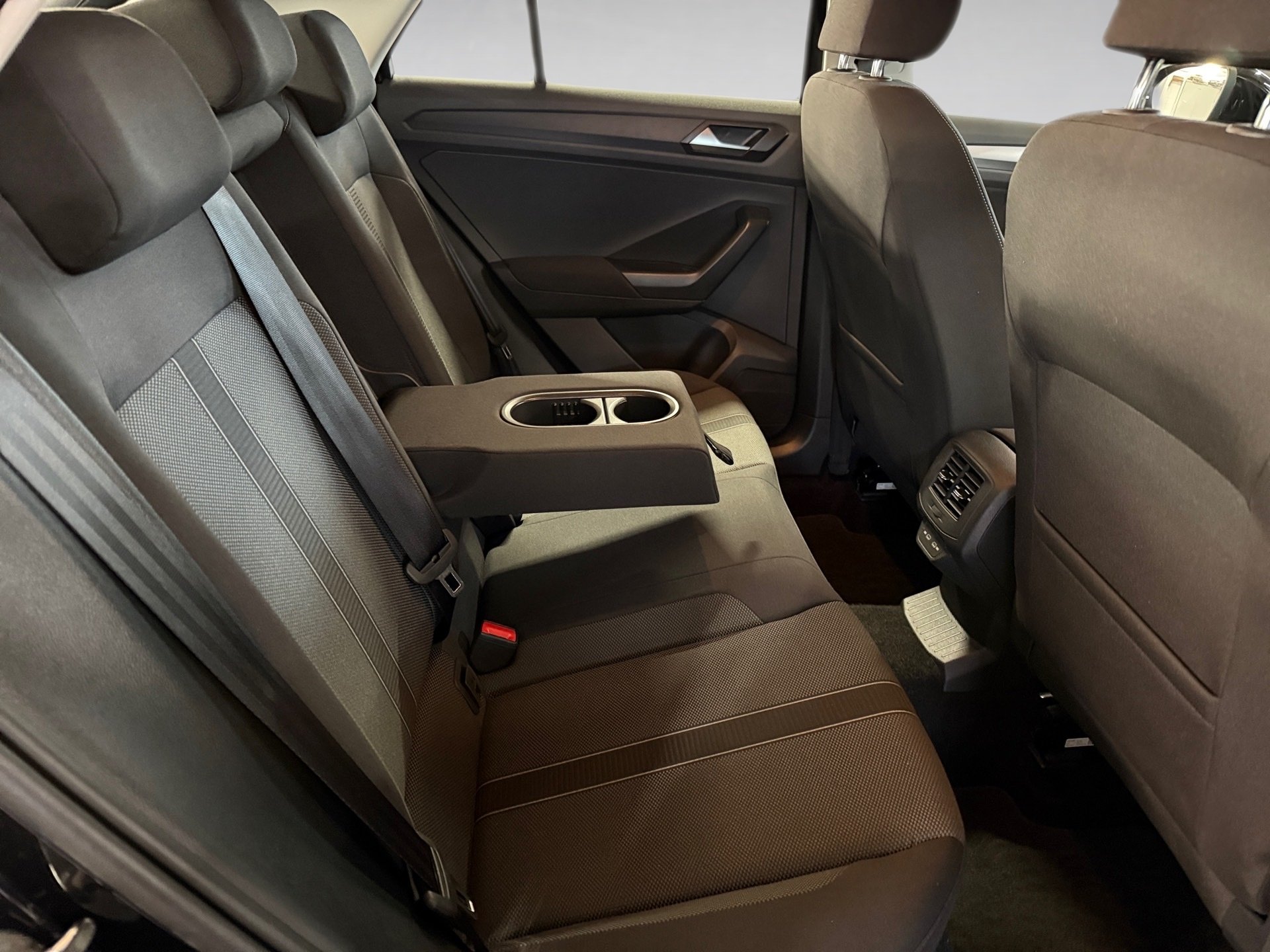 T-Roc 1.5 TSI Life DSG LED AHK App-Connect RFK