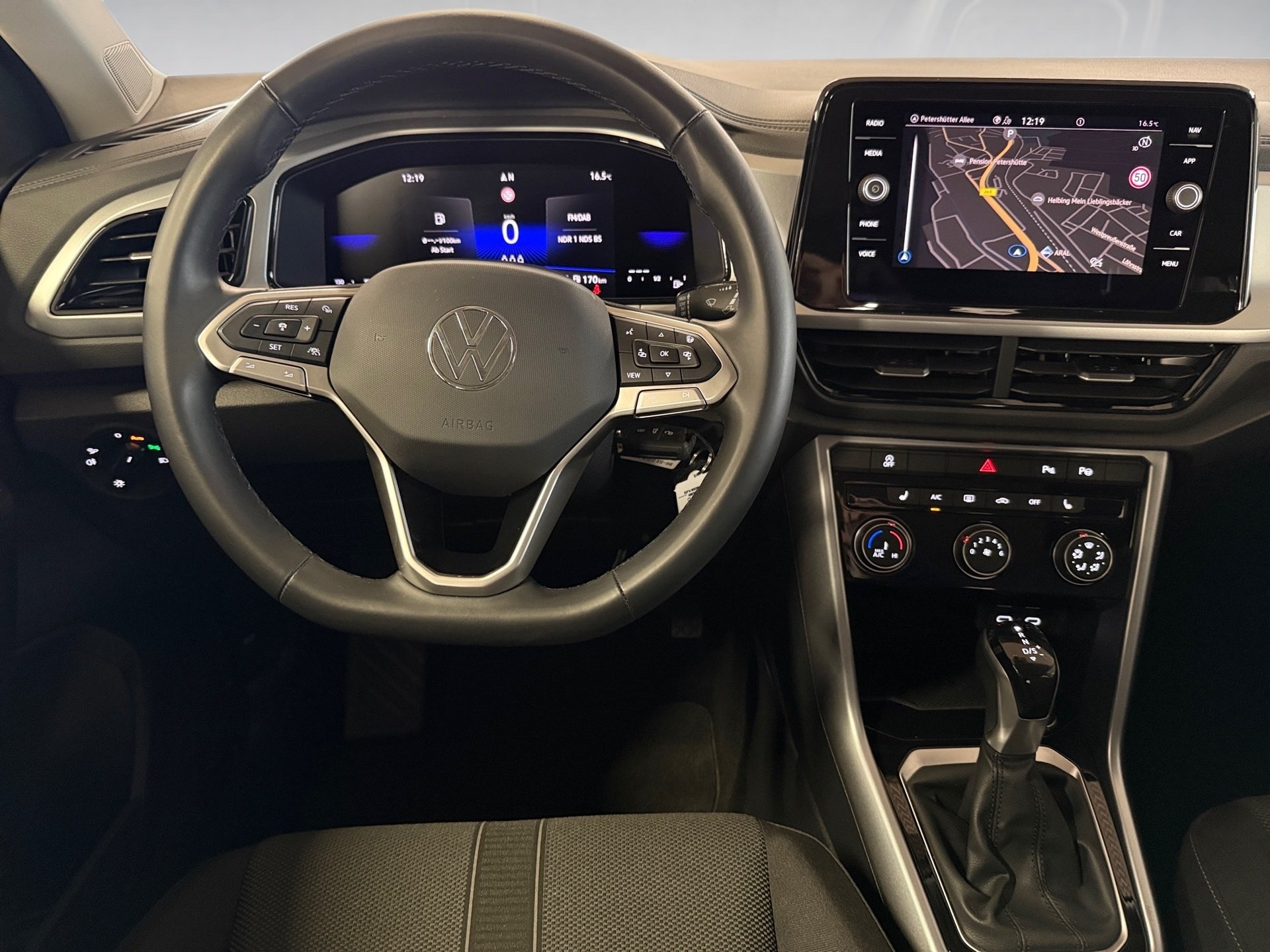 T-Roc 1.5 TSI Life DSG LED AHK App-Connect RFK