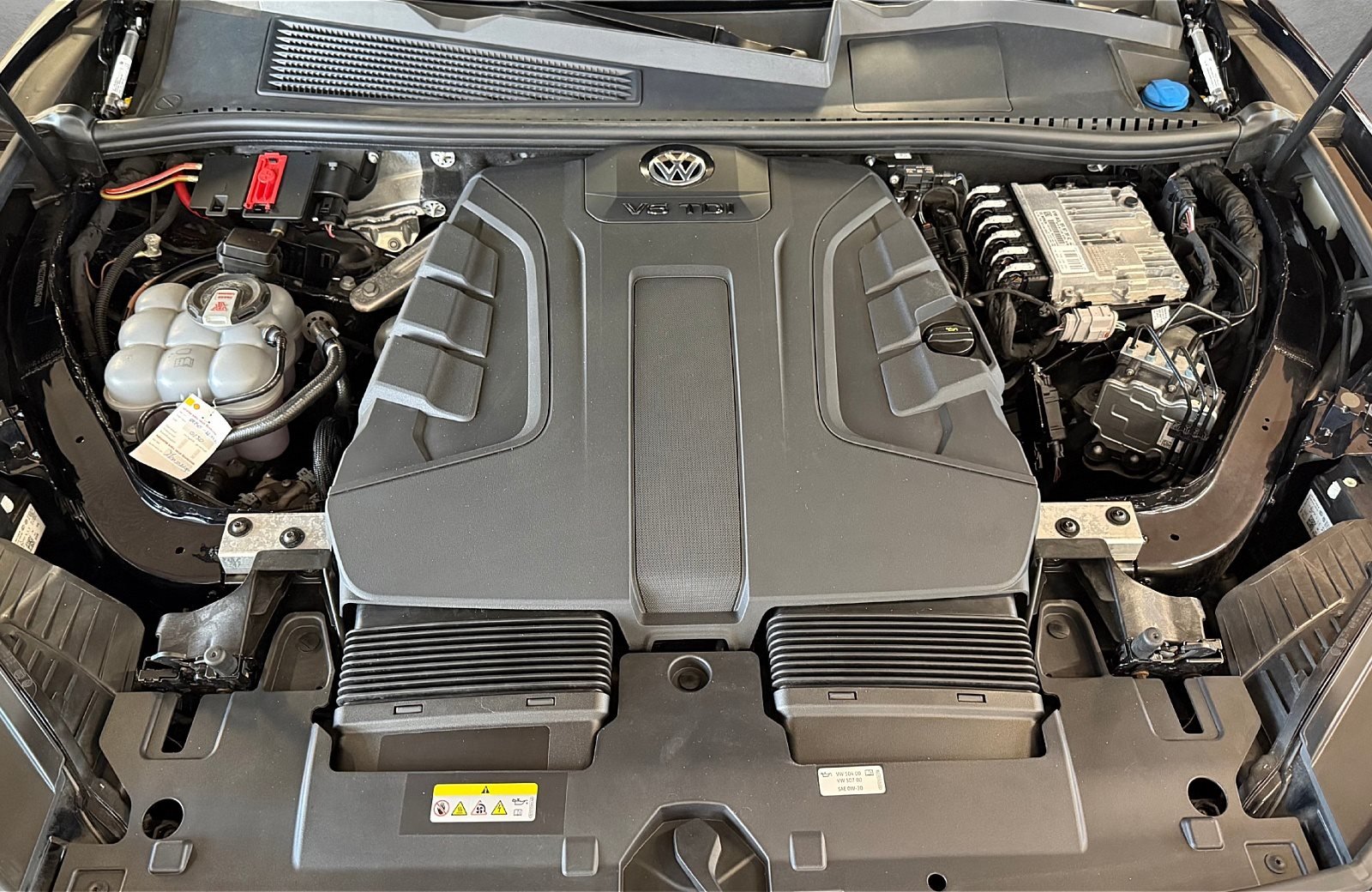 Touareg 3.0 TDI V6 R-Line Tiptronic LED Navi ACC Leder