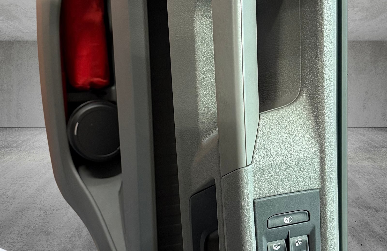 T6.1 Kastenwagen 2.0 TDI Klima AHK PDC hinten