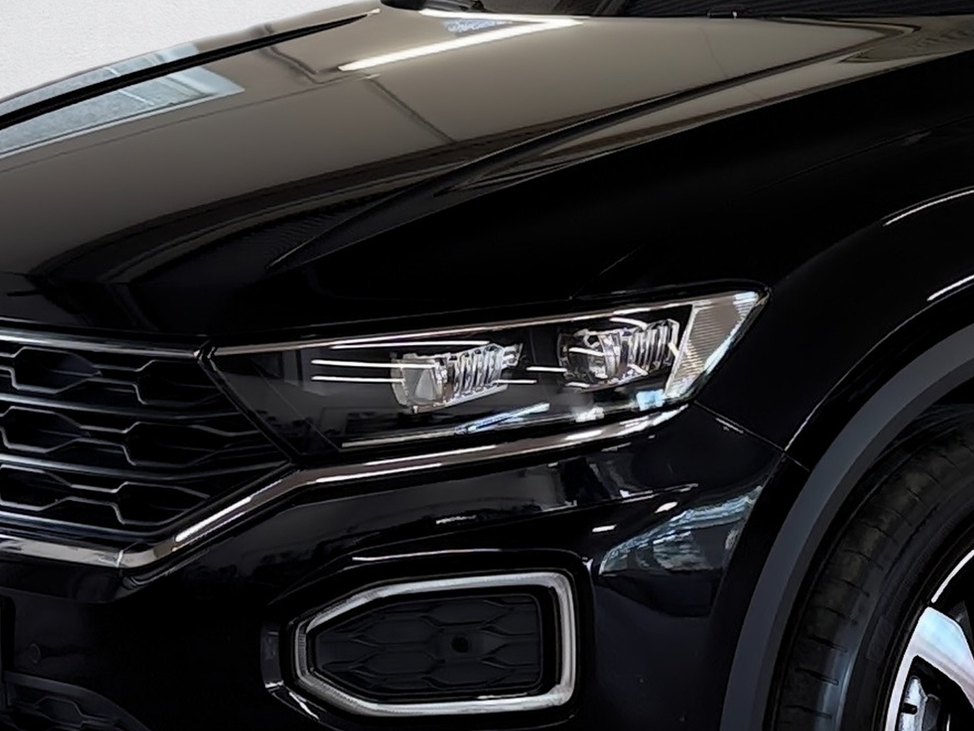 T-Roc 1.5 TSI Active DSG LED Navi ACC RFK ACC LM